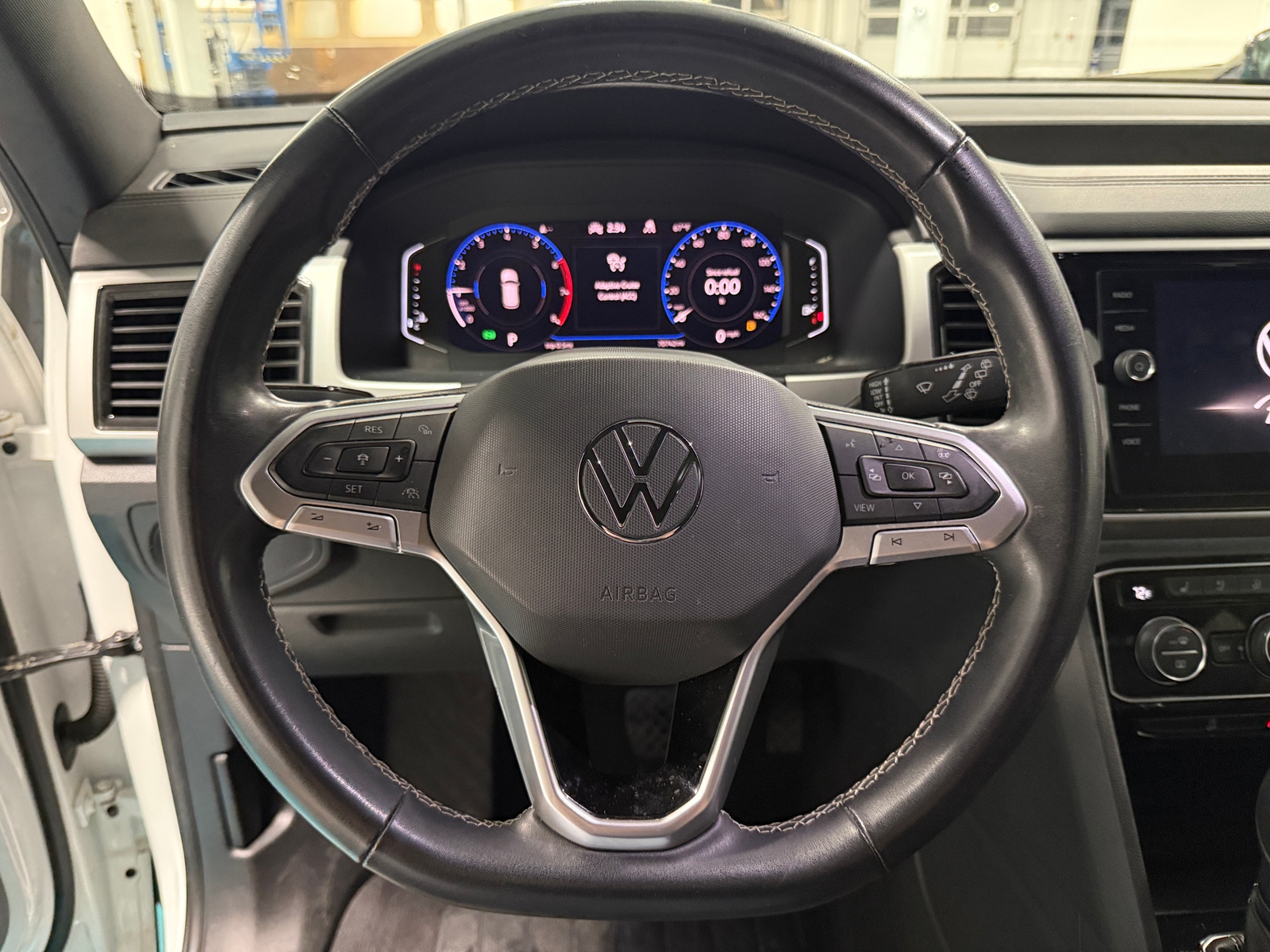 Thumbnail: 2021 Volkswagen Atlas - 4