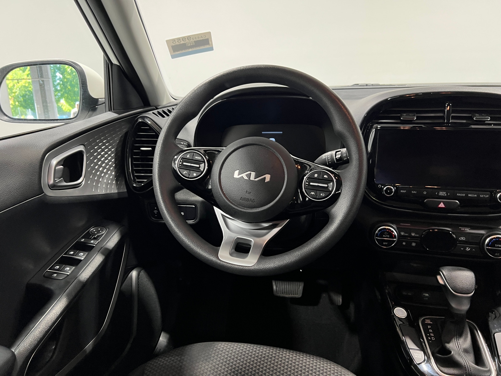 Thumbnail: 2023 Kia Soul - 5