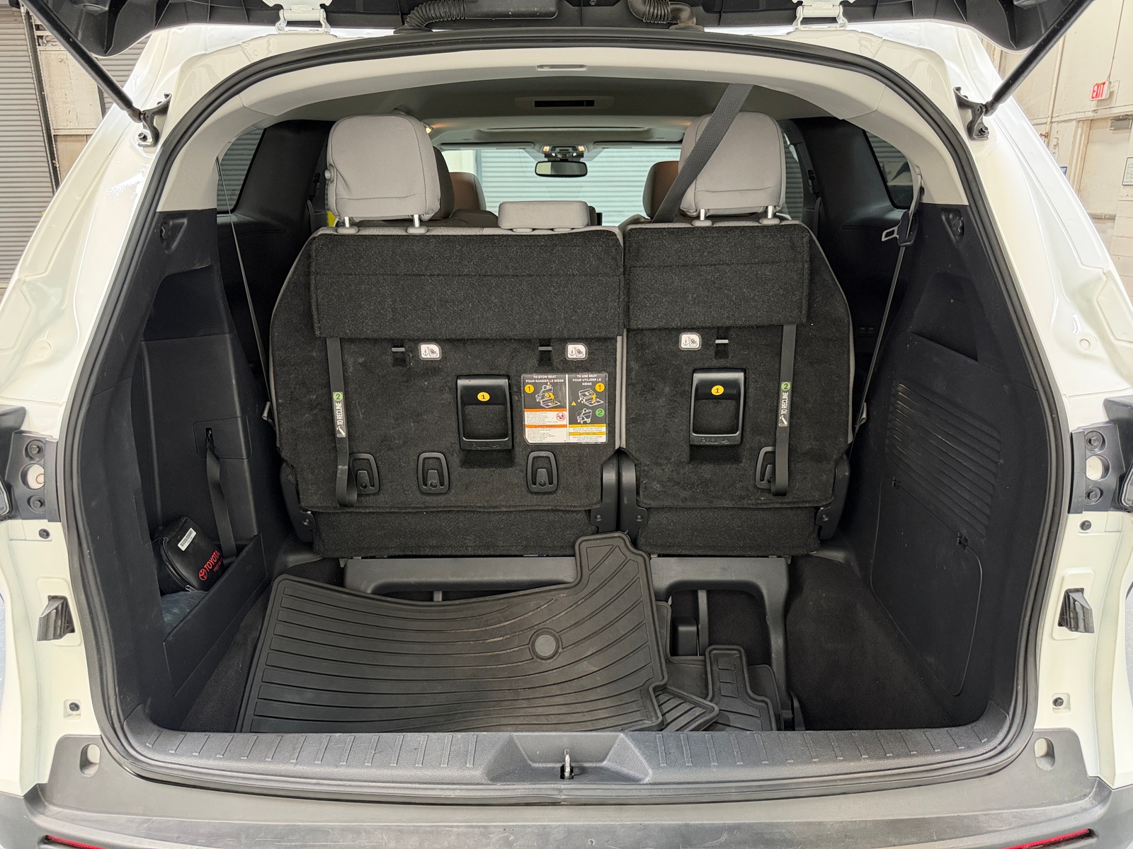 Thumbnail: 2025 Toyota Sienna - 7