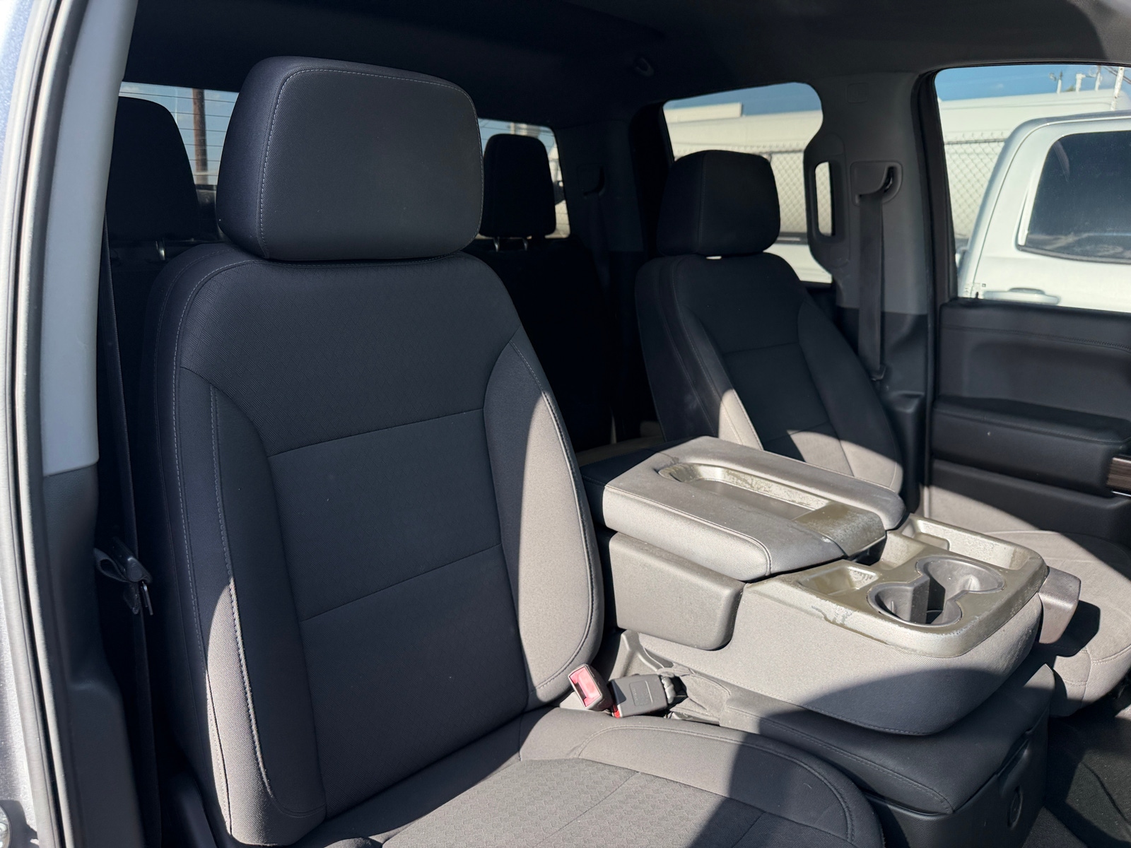 Thumbnail: 2020 Chevrolet Silverado 1500 - 2