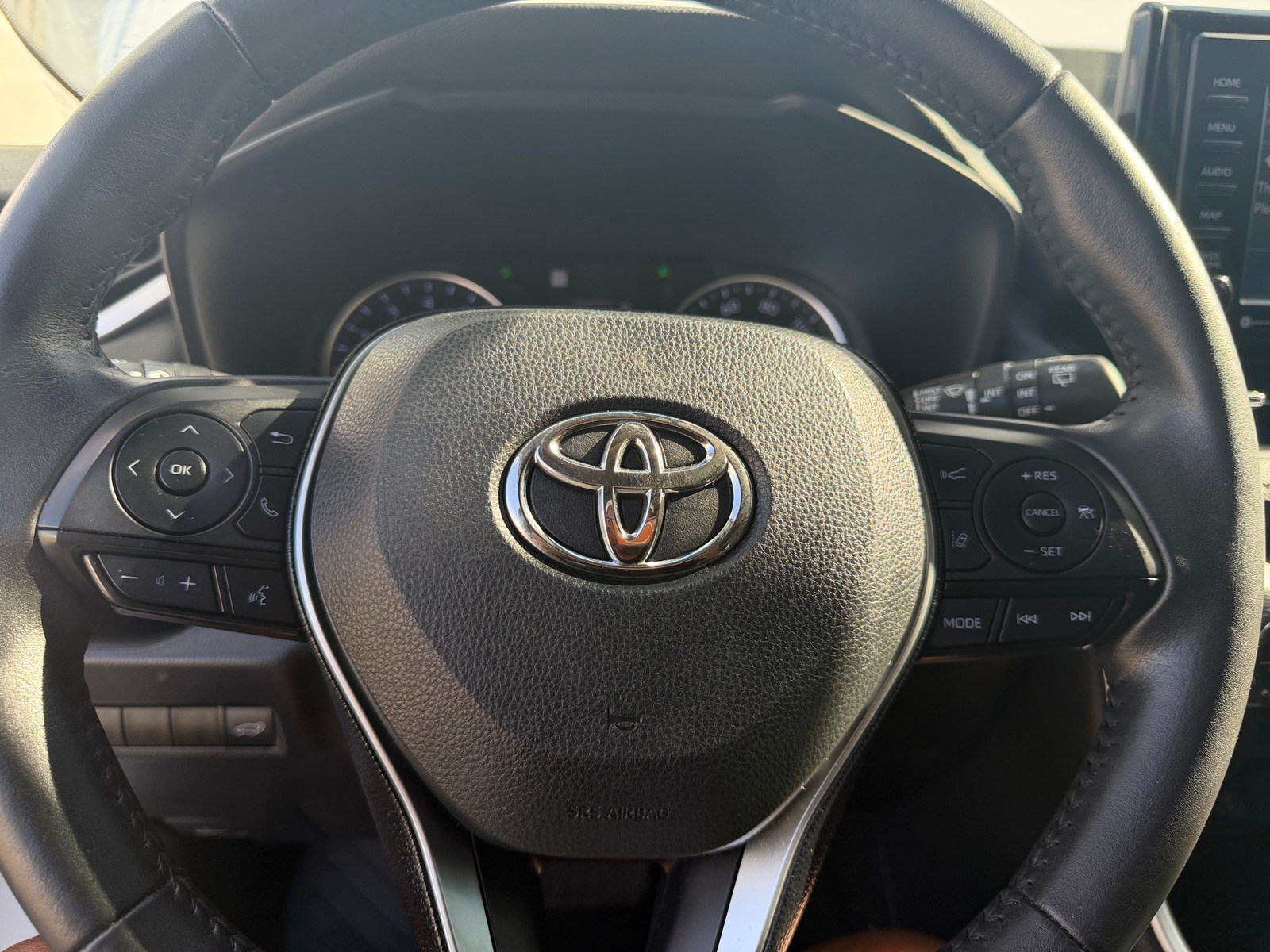 Thumbnail: 2020 Toyota RAV4 - 4