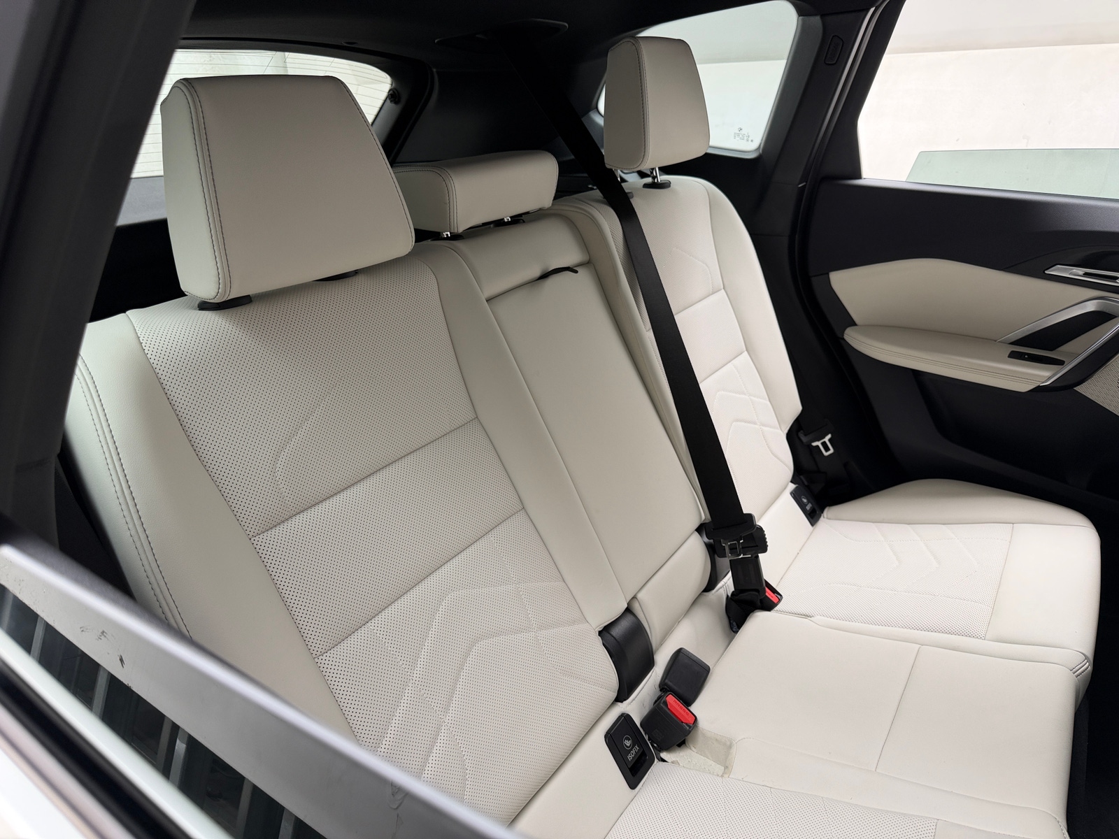 Thumbnail: 2026 BMW X1 - 5