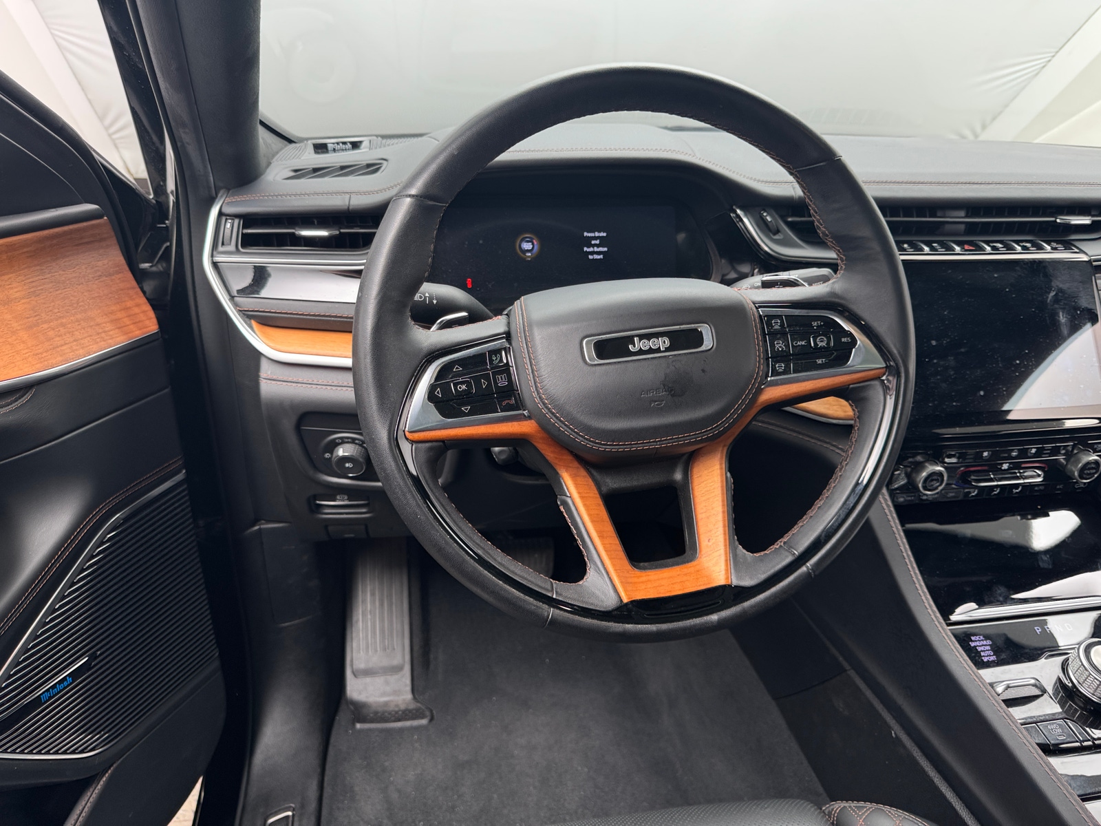 Thumbnail: 2023 Jeep Grand Cherokee - 4