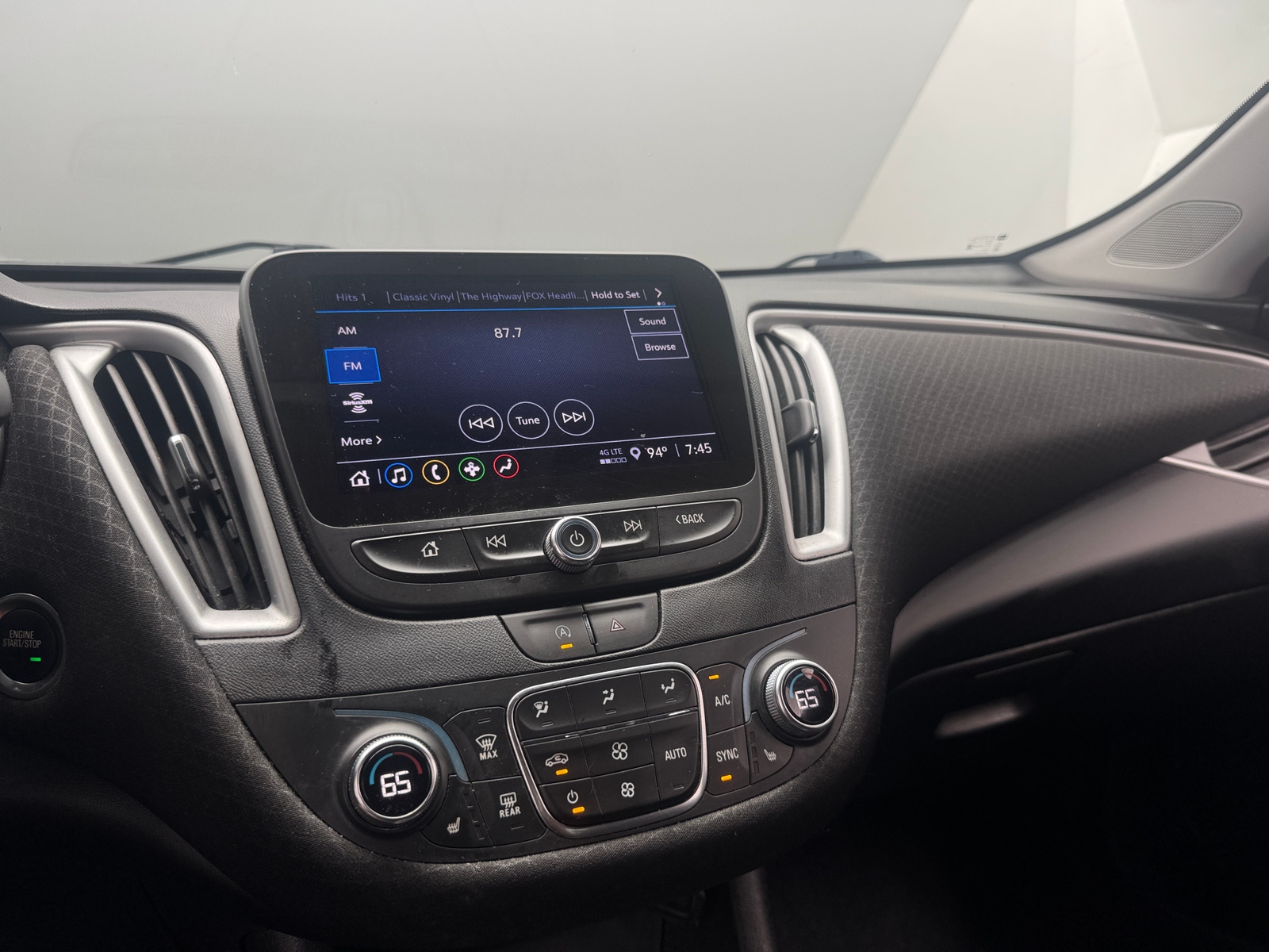 Thumbnail: 2024 Chevrolet Malibu - 4