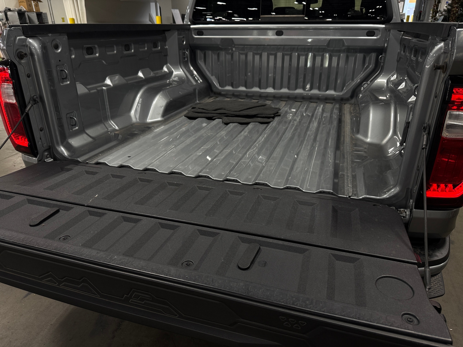 Thumbnail: 2026 GMC Canyon - 6