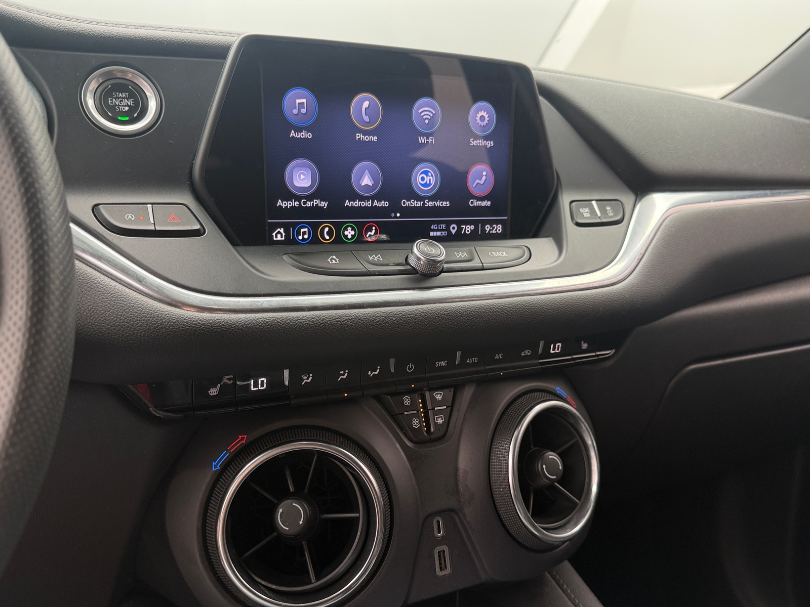 Thumbnail: 2022 Chevrolet Blazer - 4