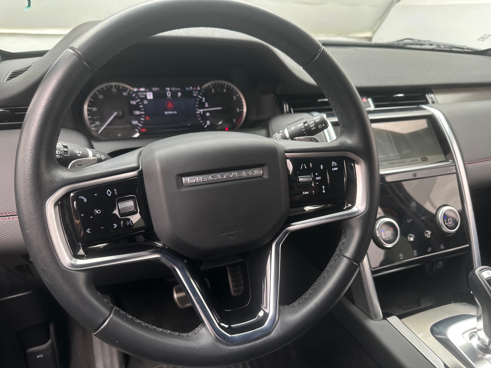Thumbnail: 2023 Land Rover Discovery Sport - 4