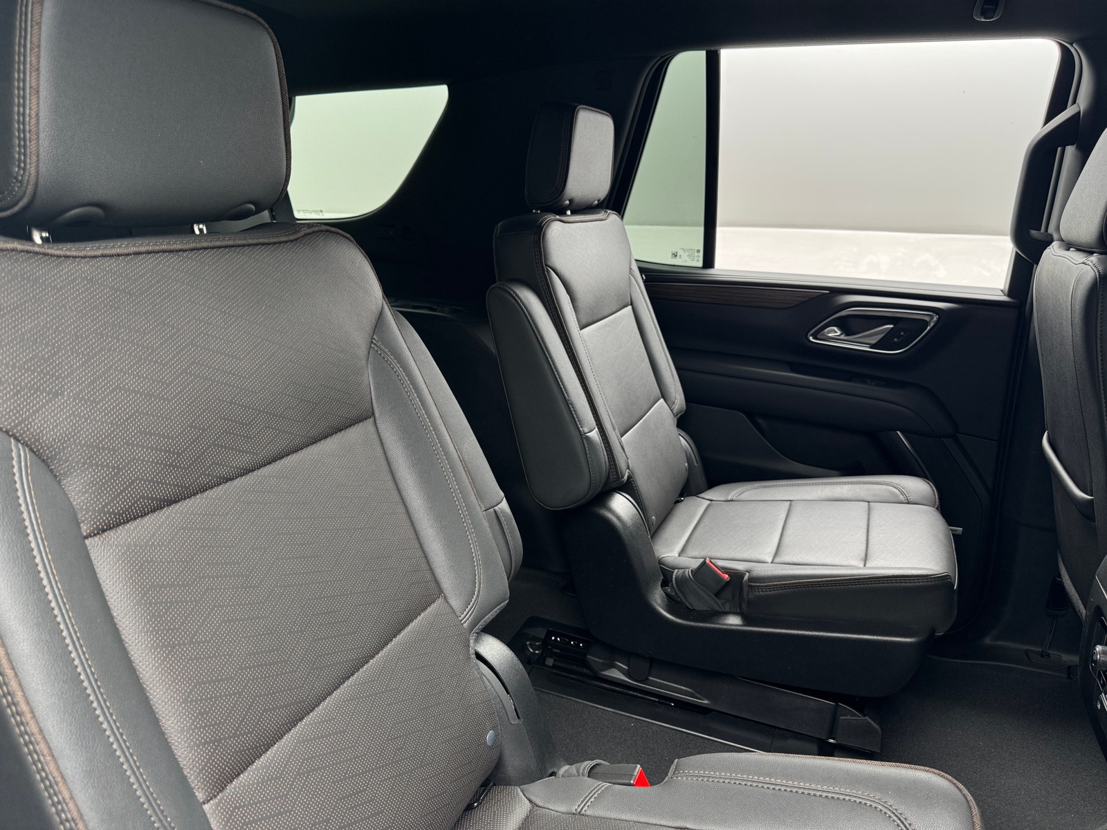 Thumbnail: 2024 Chevrolet Tahoe - 5