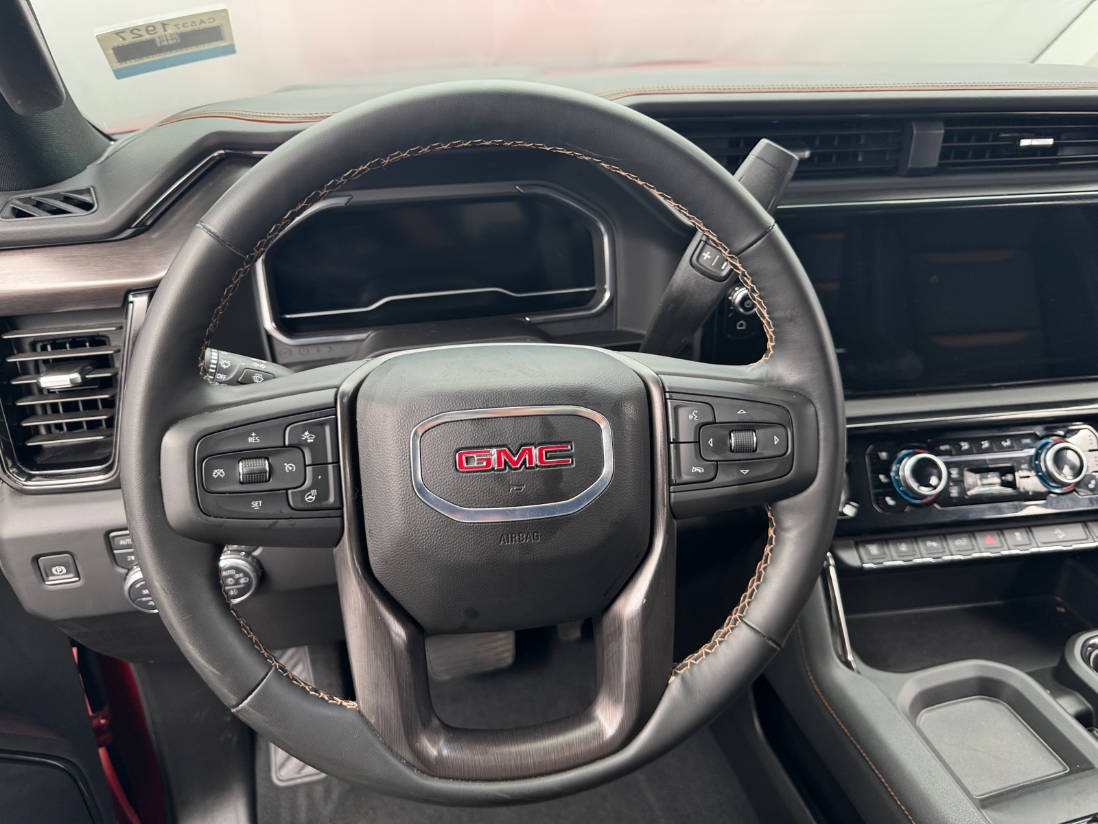 Thumbnail: 2025 GMC Sierra 2500 - 4