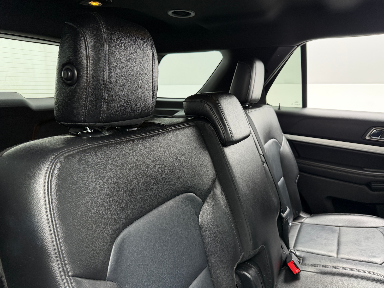 Thumbnail: 2016 Ford Explorer - 5