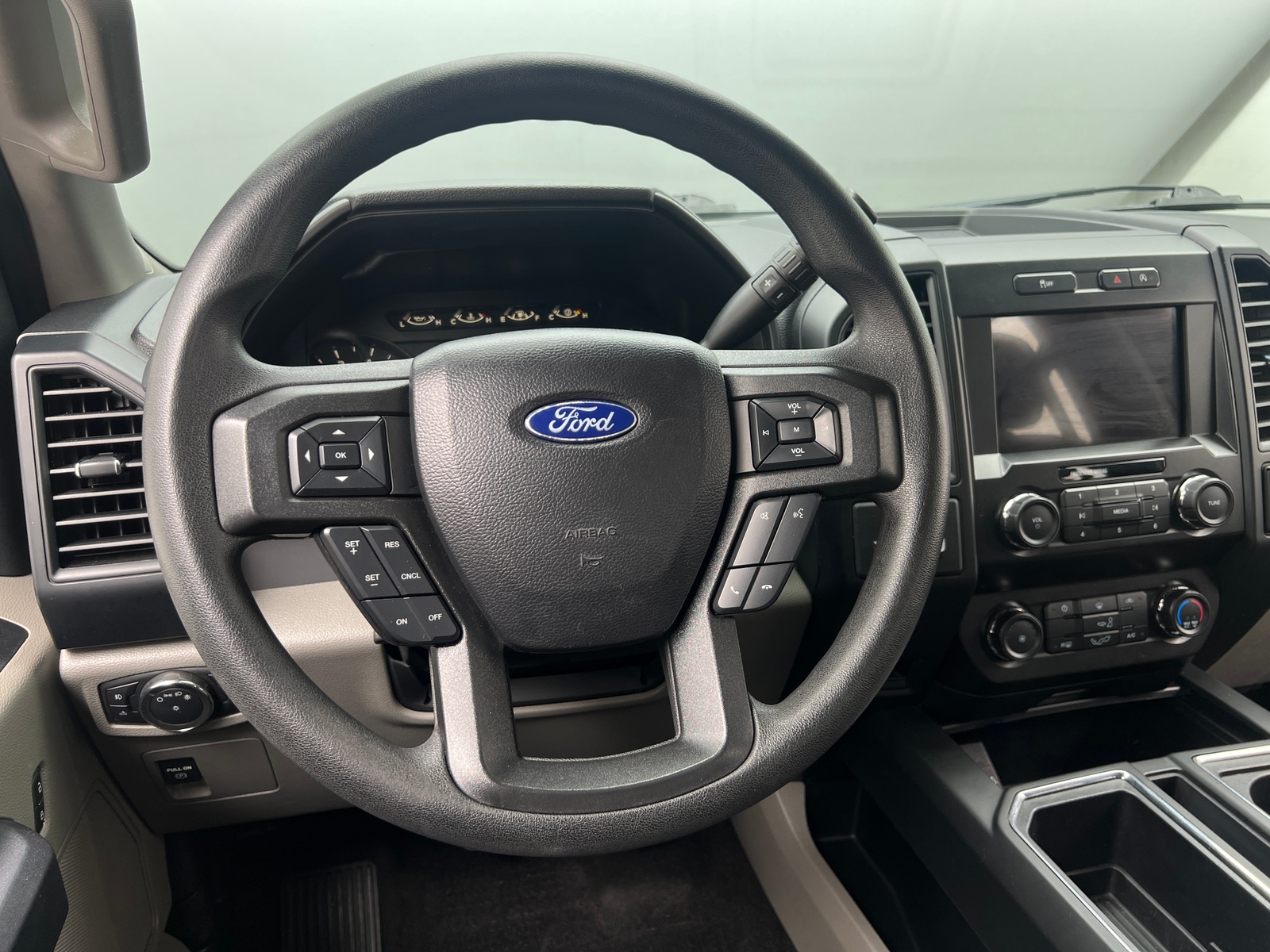 Thumbnail: 2020 Ford Econoline - 5