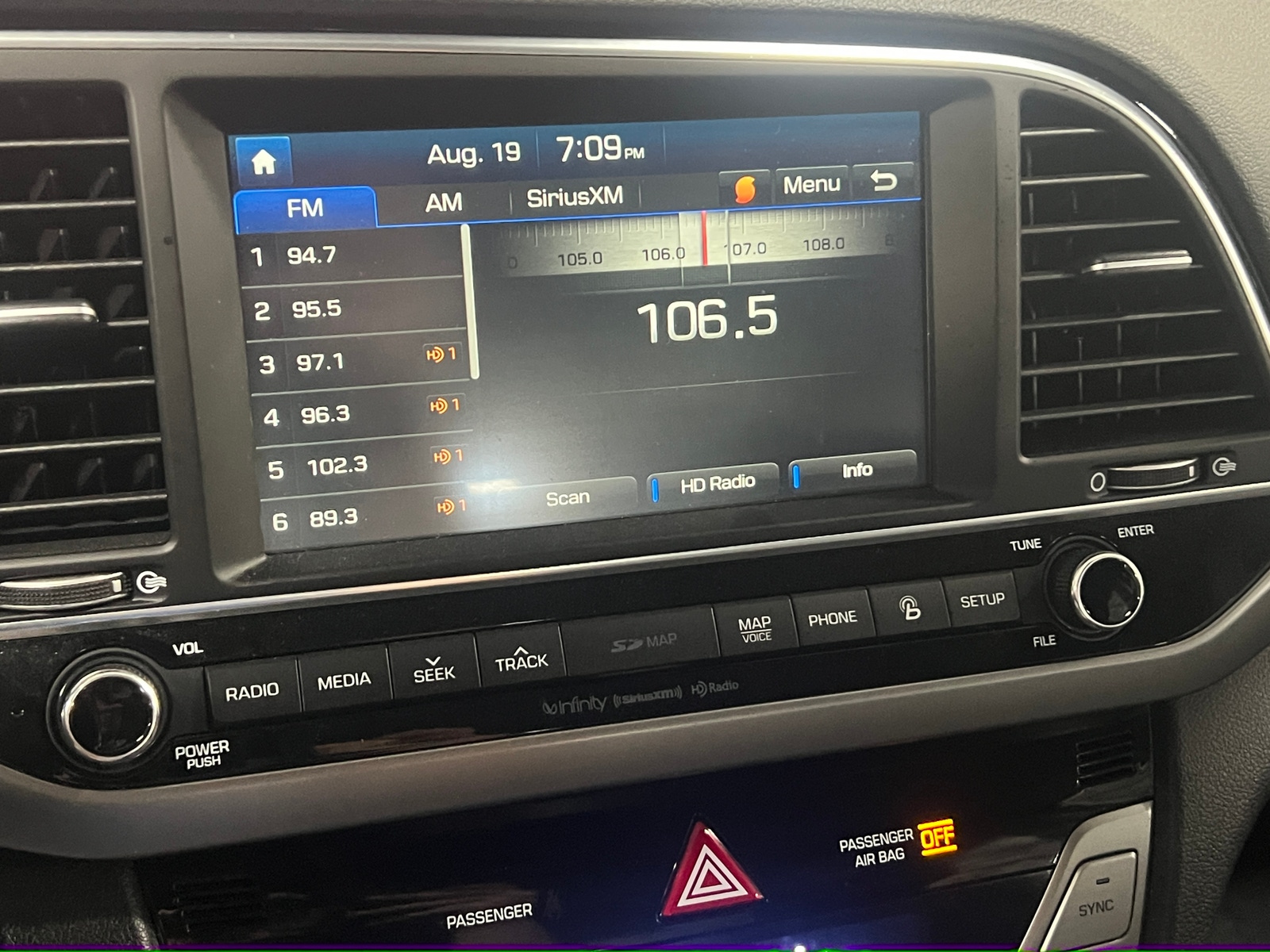 Thumbnail: 2018 Hyundai Elantra - 4