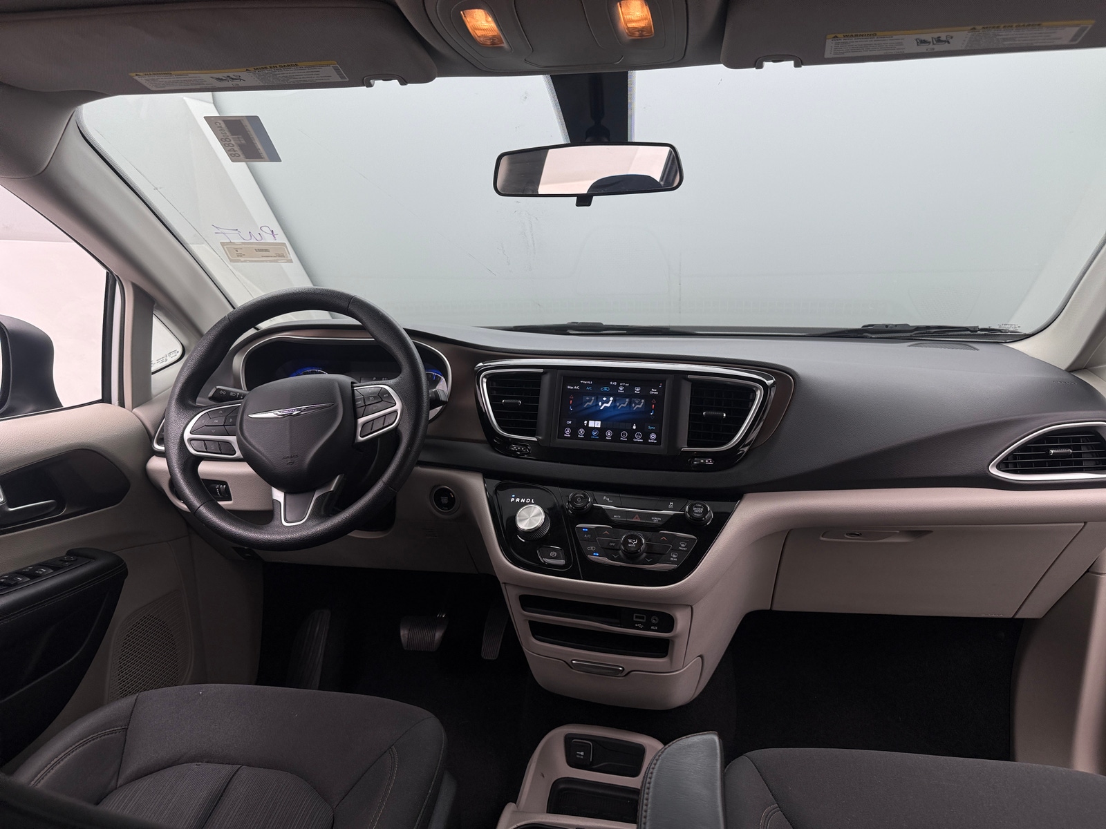 Thumbnail: 2019 Chrysler Pacifica - 3