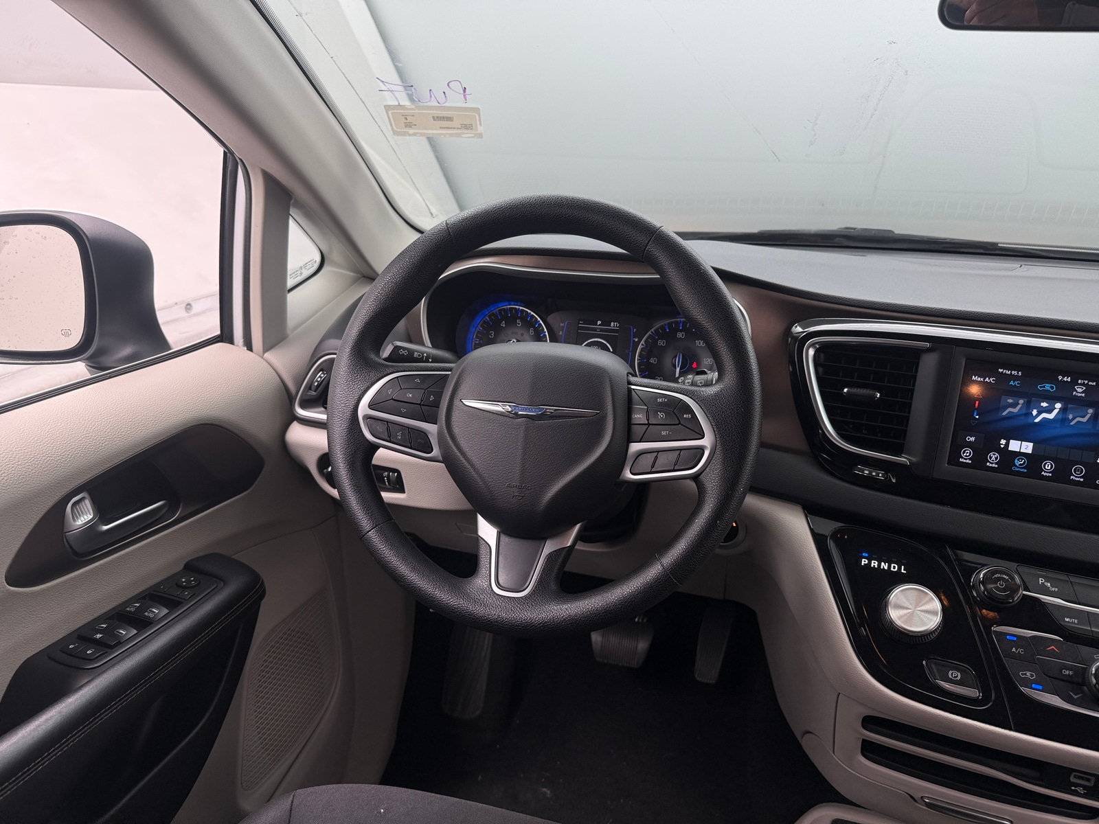 Thumbnail: 2019 Chrysler Pacifica - 5