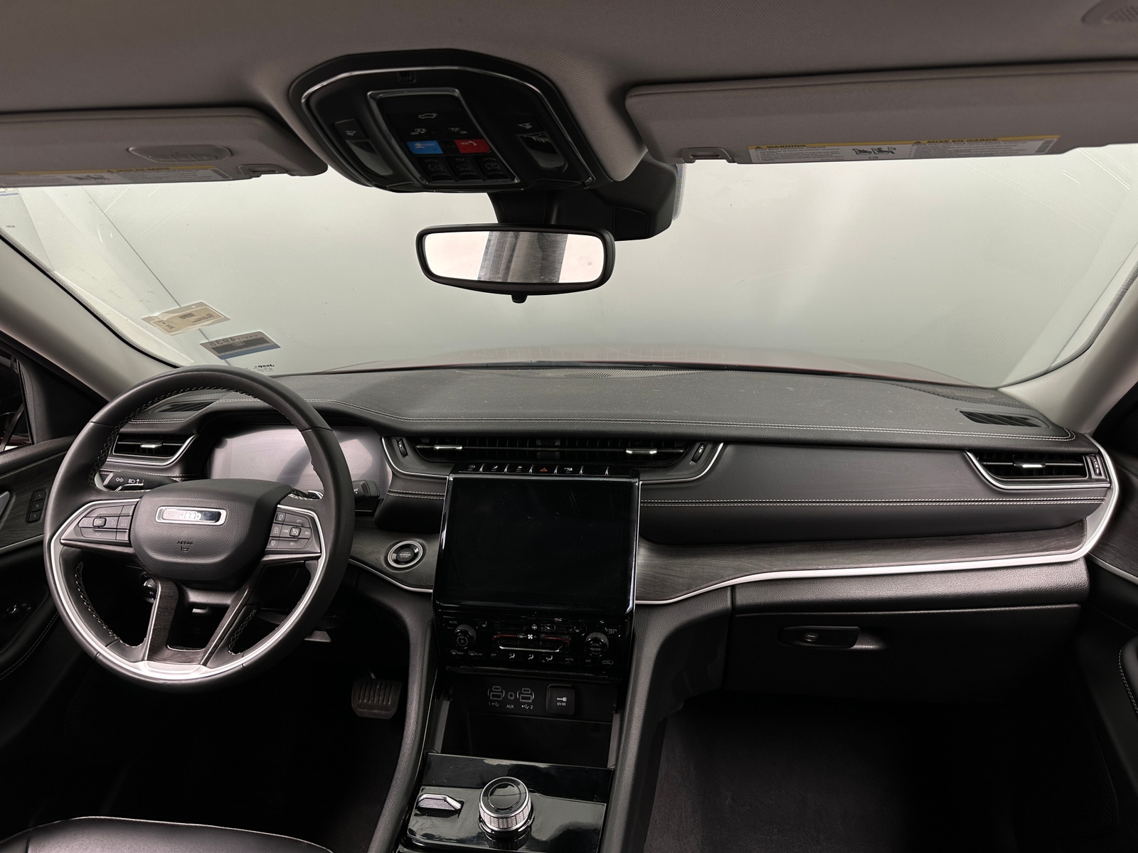 Thumbnail: 2023 Jeep Grand Cherokee L - 2