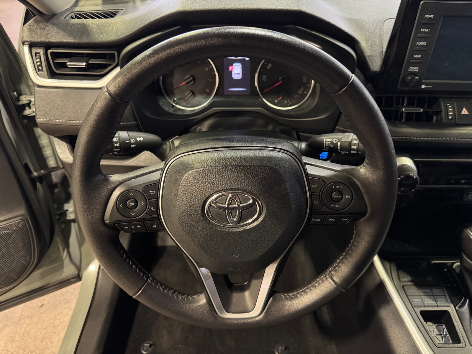 Thumbnail: 2022 Toyota RAV4 - 4