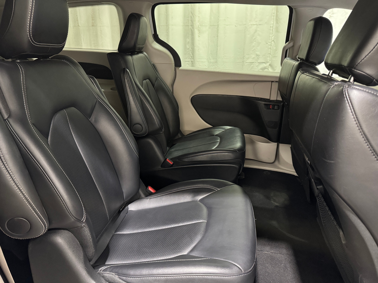 Thumbnail: 2024 Chrysler Pacifica - 5