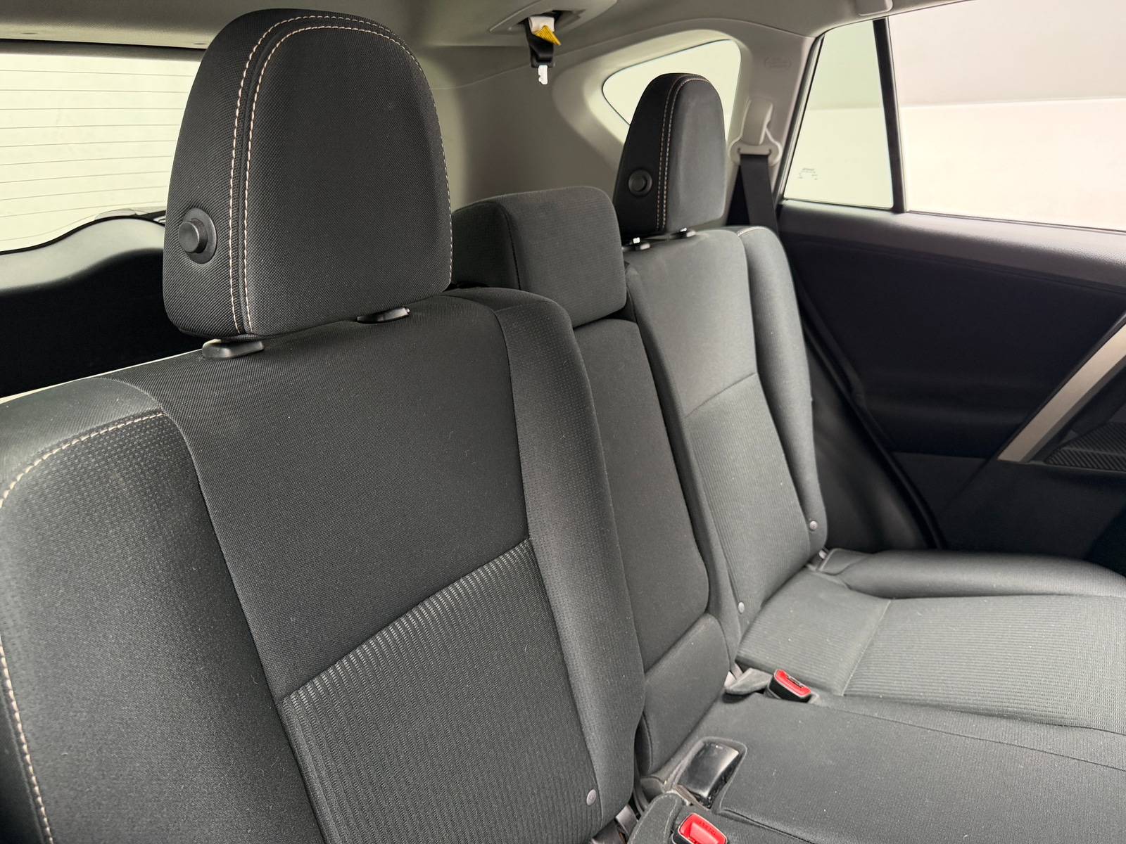 Thumbnail: 2015 Toyota RAV4 - 6