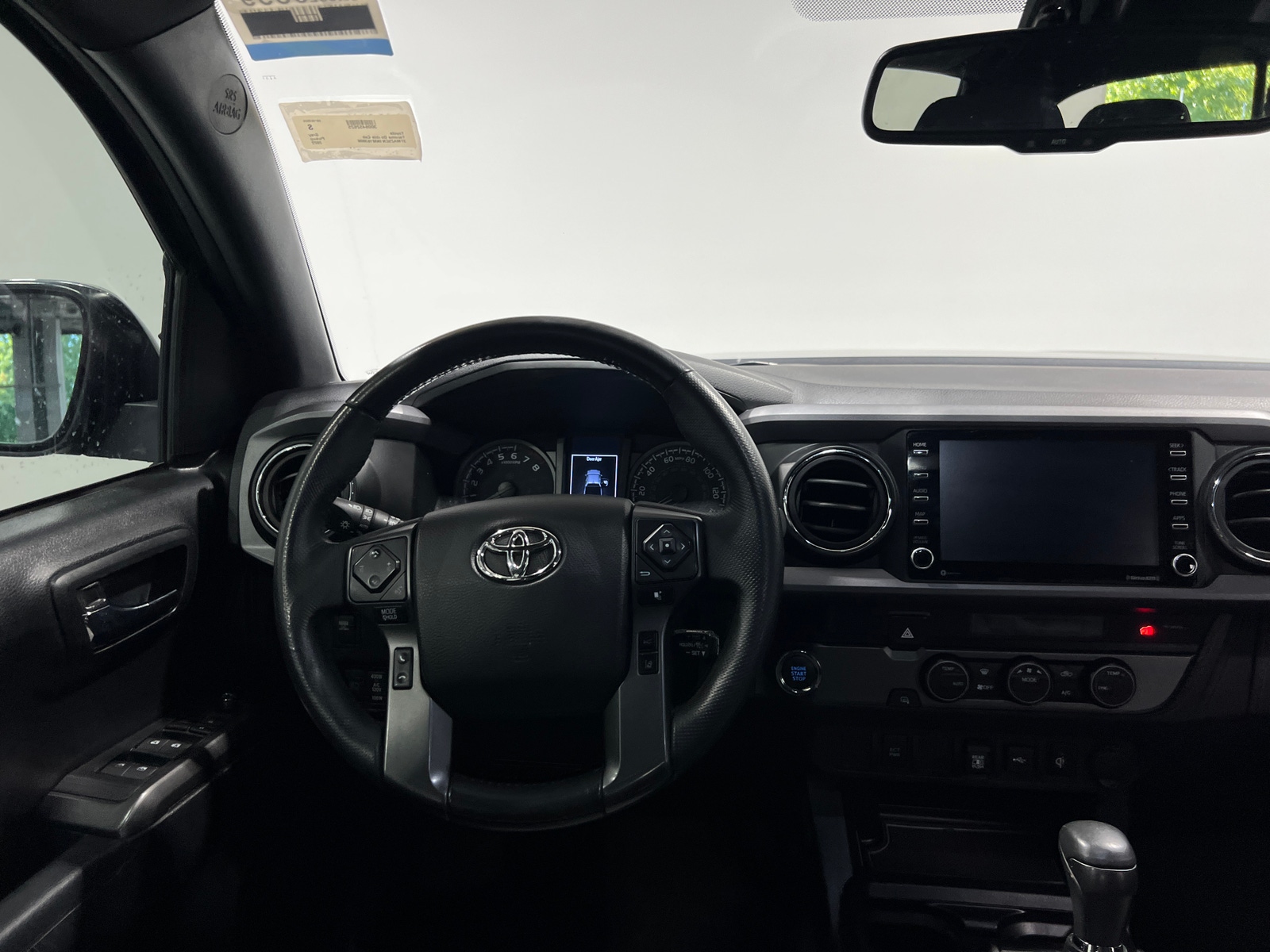 Thumbnail: 2022 Toyota Tacoma - 5