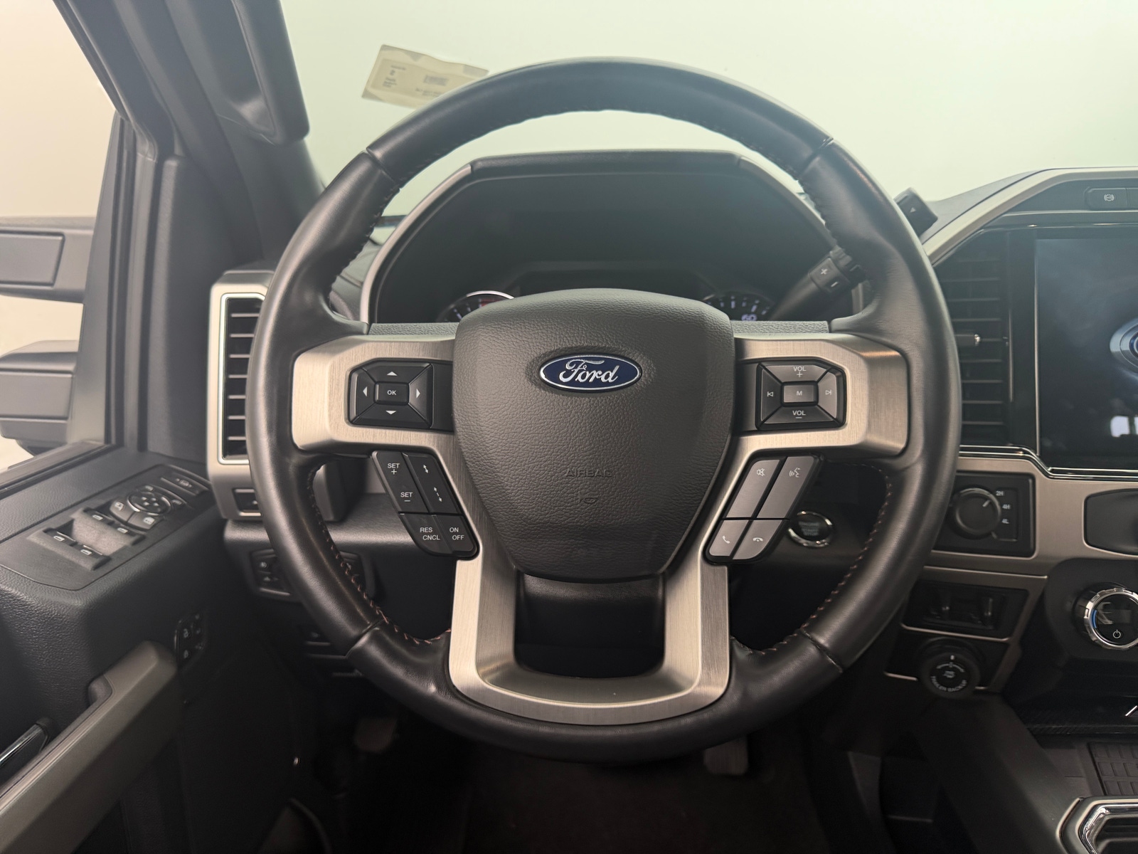 Thumbnail: 2022 Ford Econoline - 4