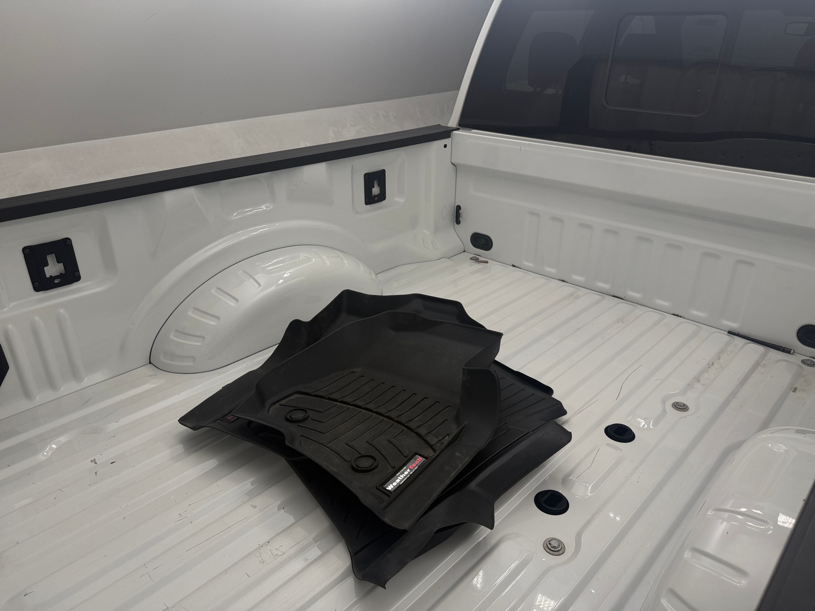 Thumbnail: 2022 Ford Econoline - 6