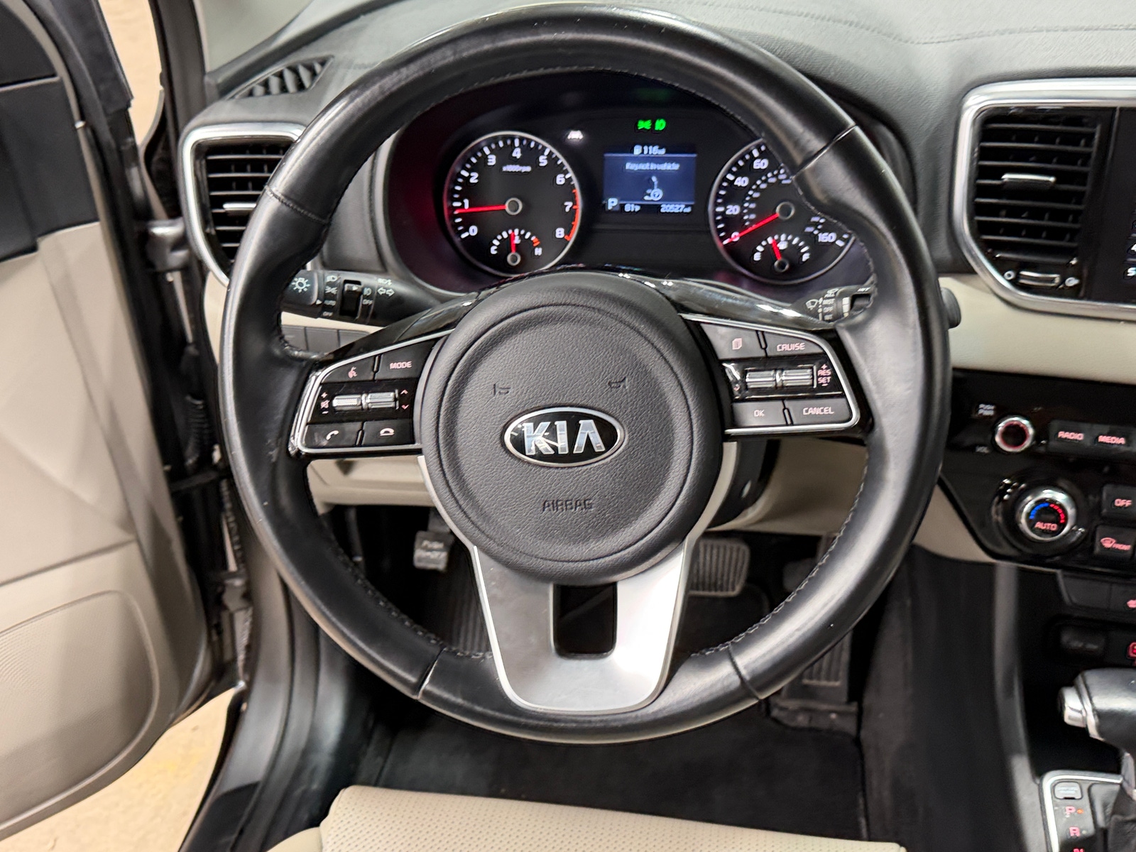 Thumbnail: 2022 Kia Sportage - 4
