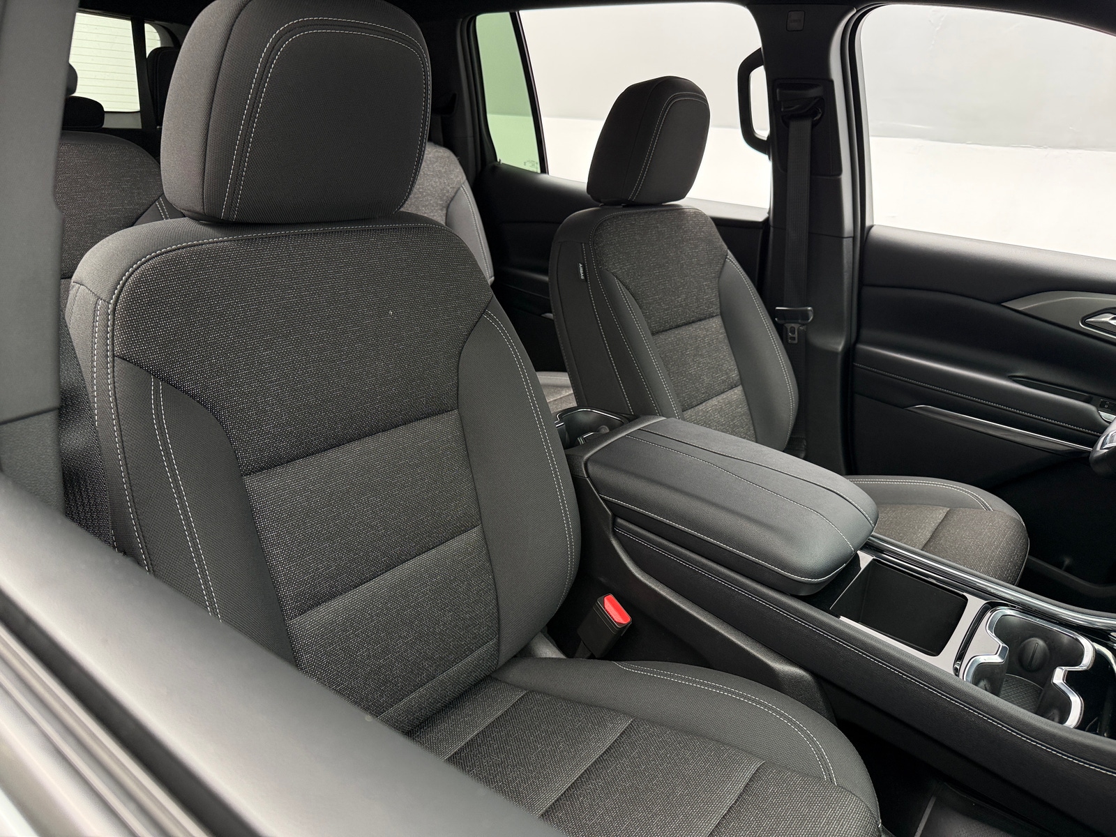 Thumbnail: 2026 Chevrolet Traverse - 2