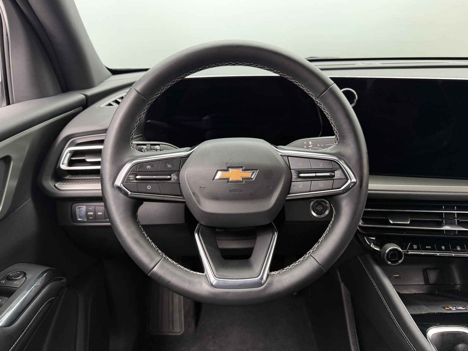 Thumbnail: 2026 Chevrolet Traverse - 5