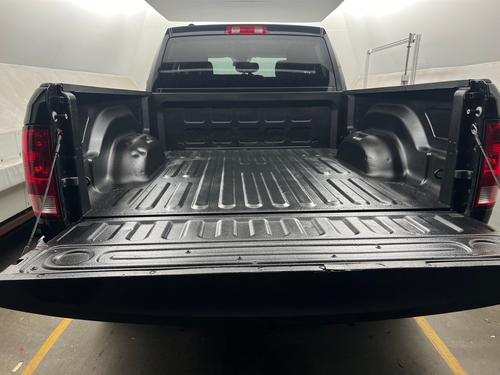 Thumbnail: 2024 RAM 1500 Classic - 7