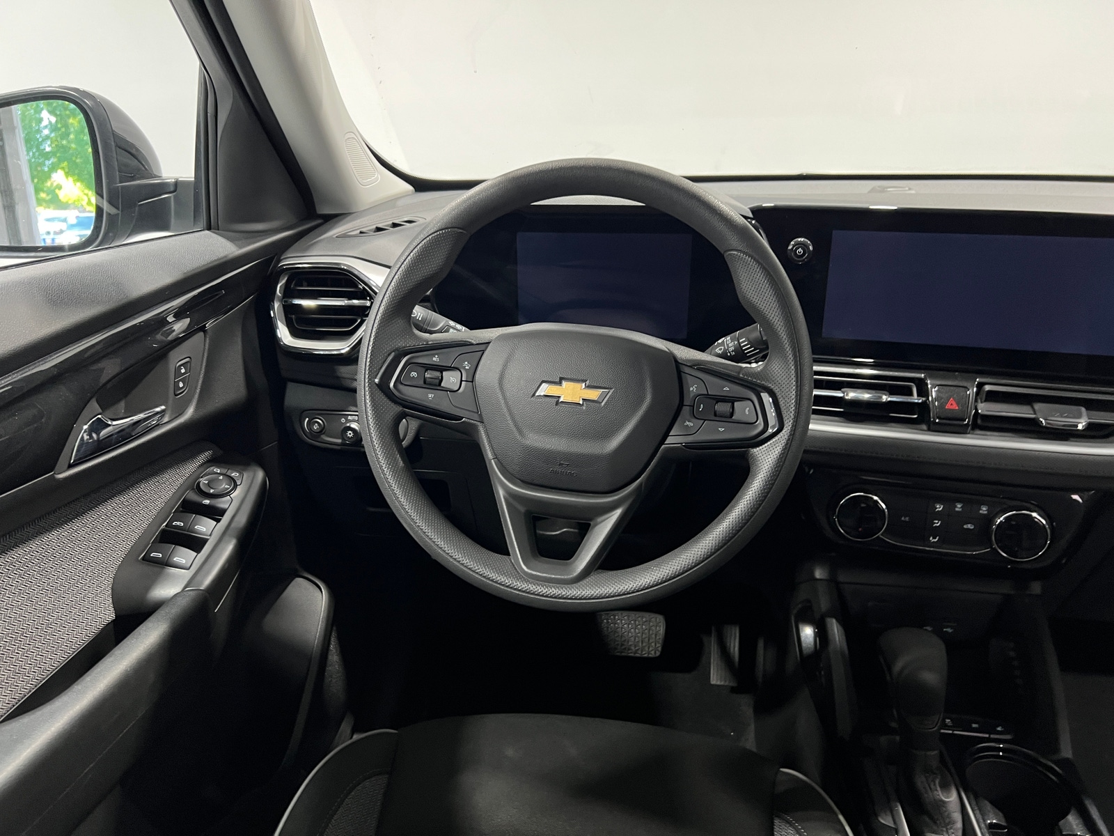 Thumbnail: 2025 Chevrolet TrailBlazer - 5