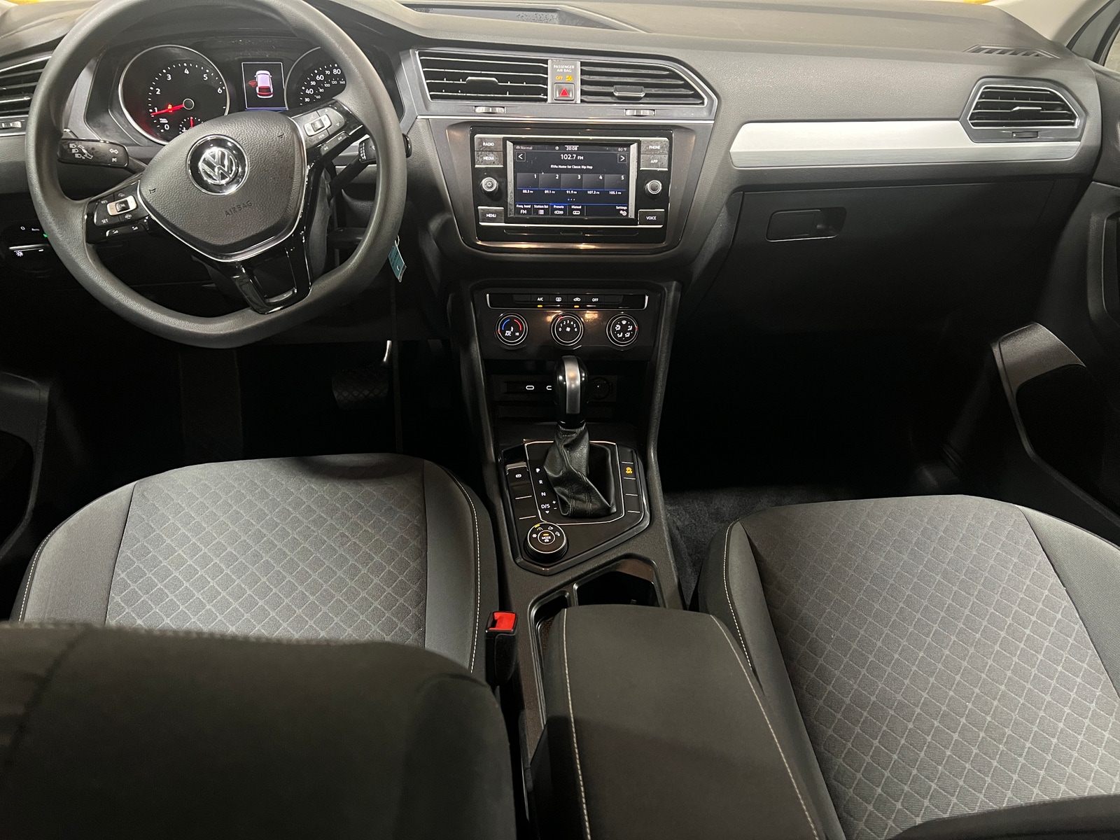 Thumbnail: 2021 Volkswagen Tiguan - 3