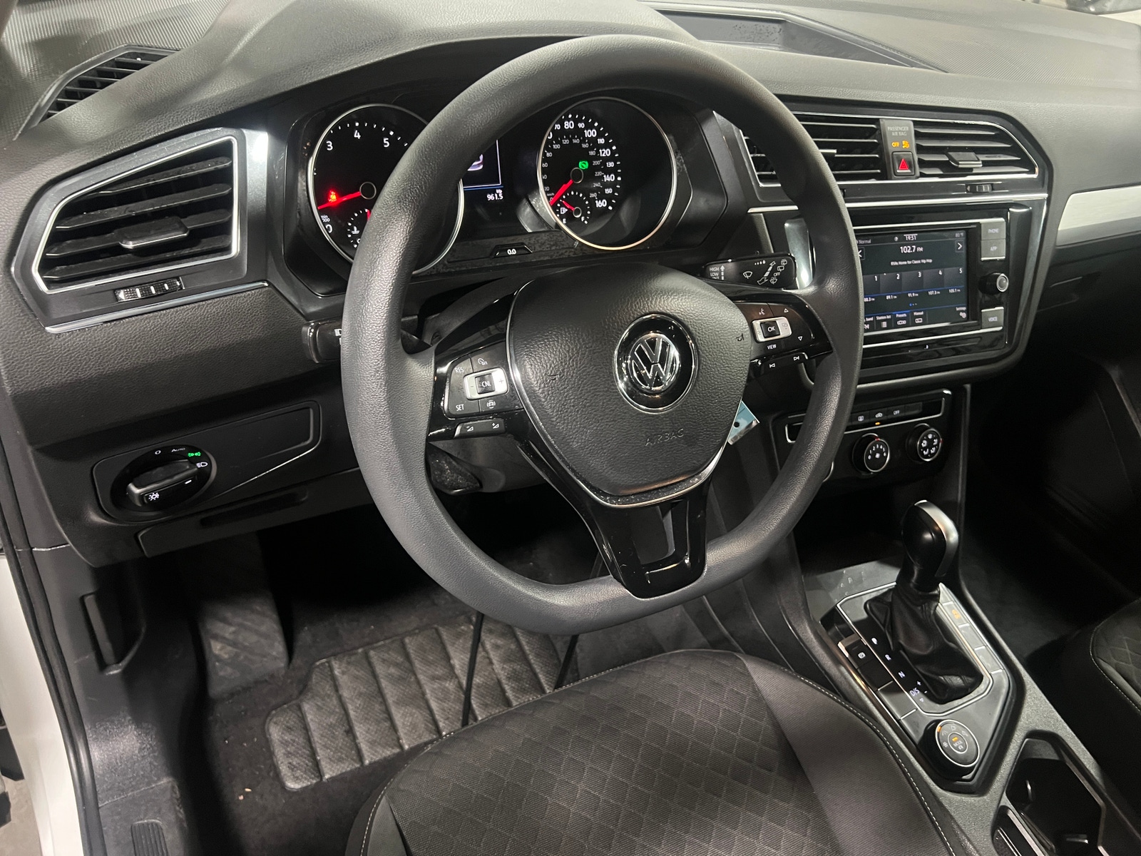 Thumbnail: 2021 Volkswagen Tiguan - 5