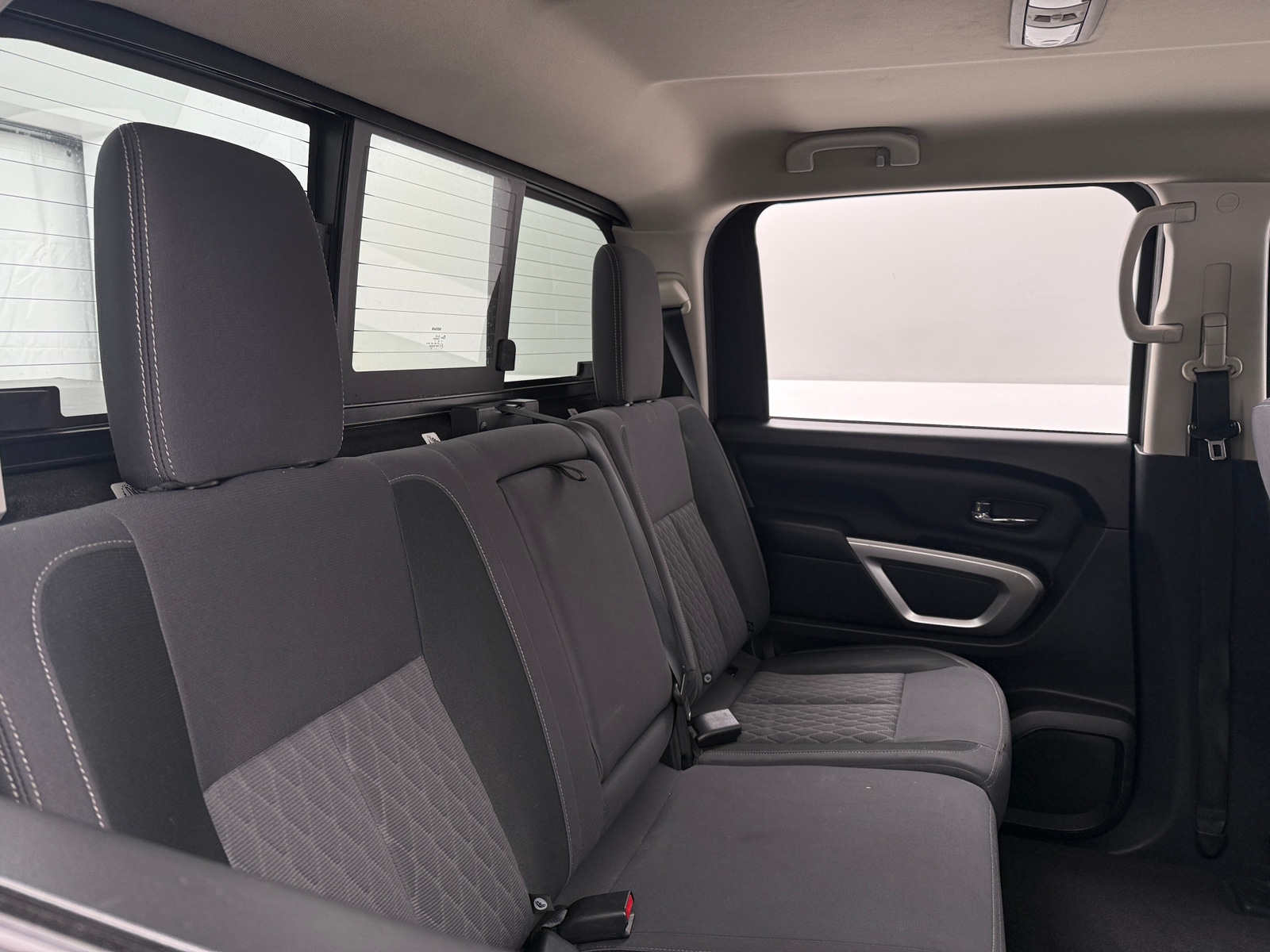 Thumbnail: 2020 Nissan Titan - 6