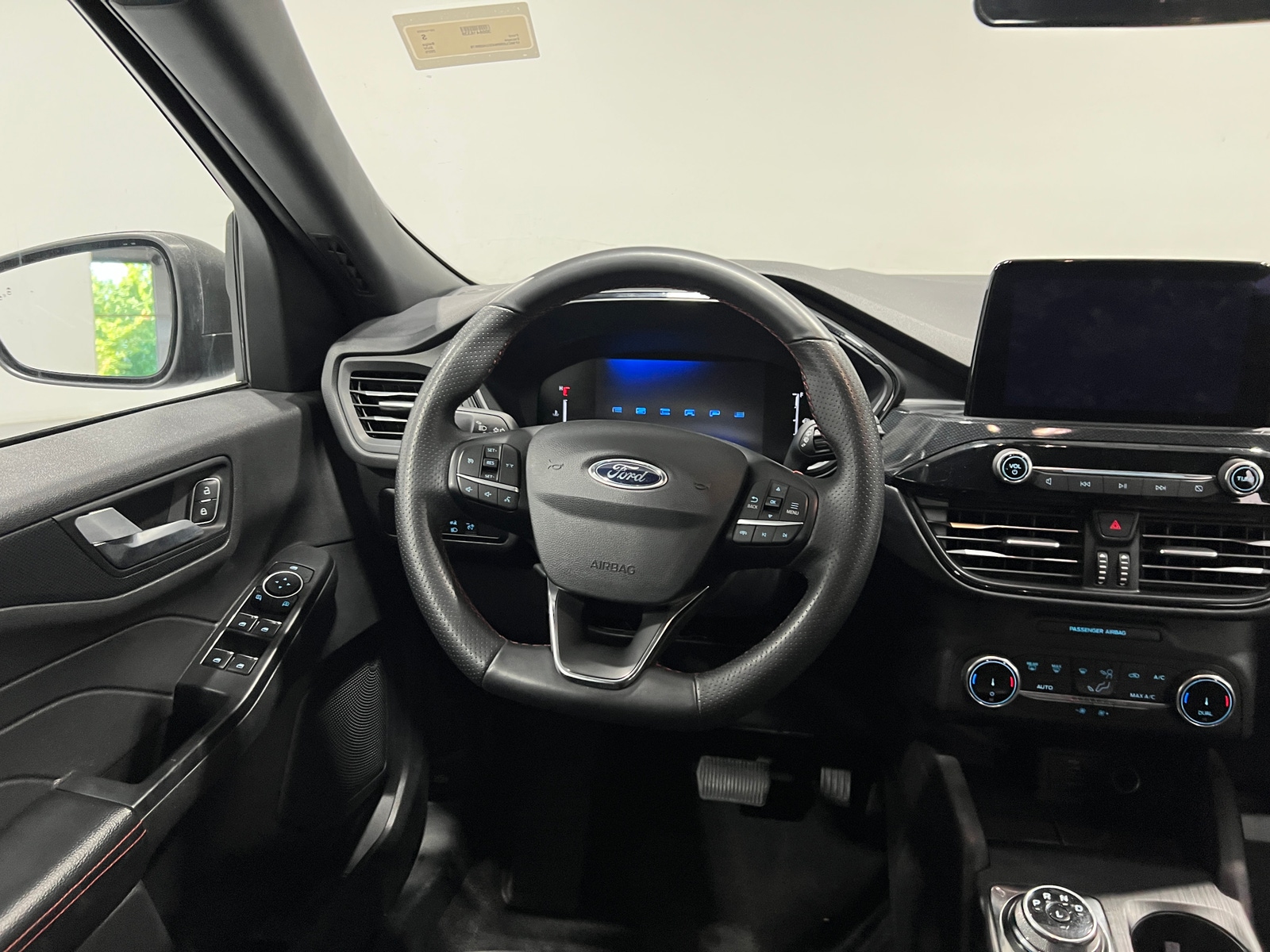 Thumbnail: 2025 Ford Escape - 5