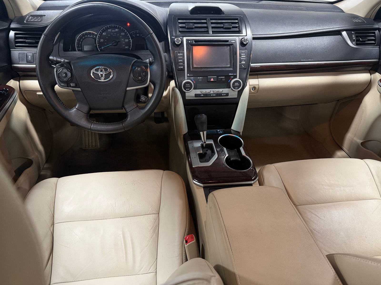 Thumbnail: 2014 Toyota Camry - 3
