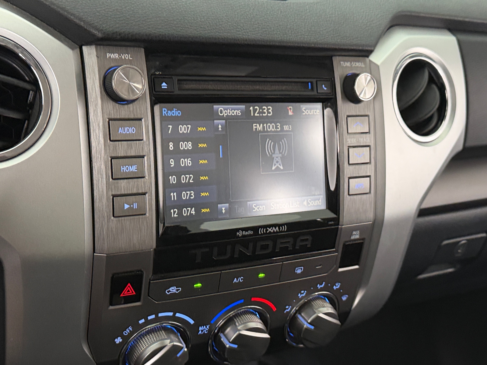 Thumbnail: 2019 Toyota Tundra - 4