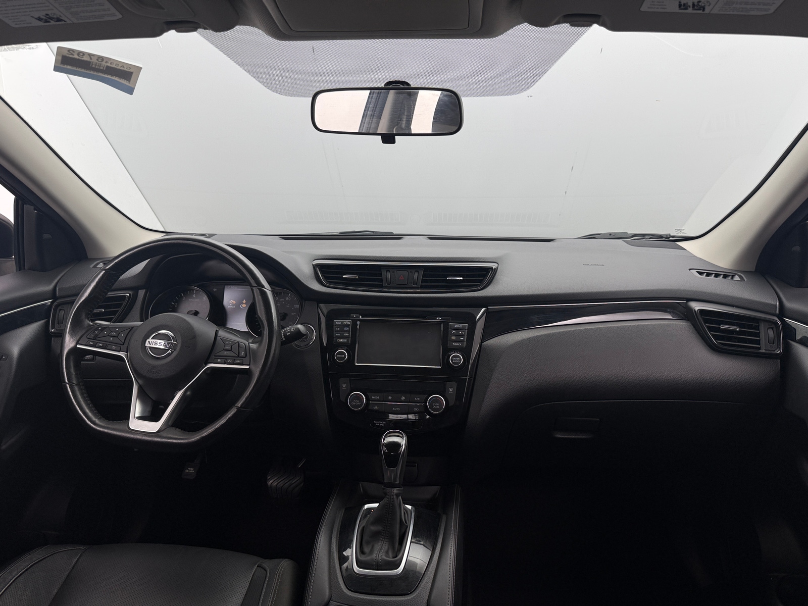 Thumbnail: 2018 Nissan Rogue Sport - 2