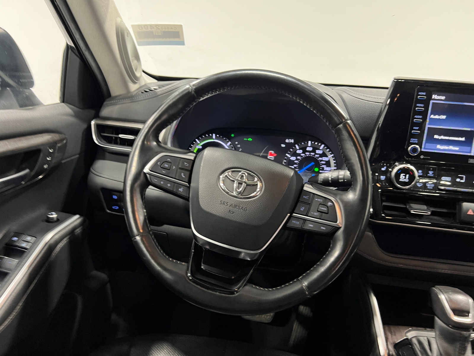 Thumbnail: 2021 Toyota Highlander - 4