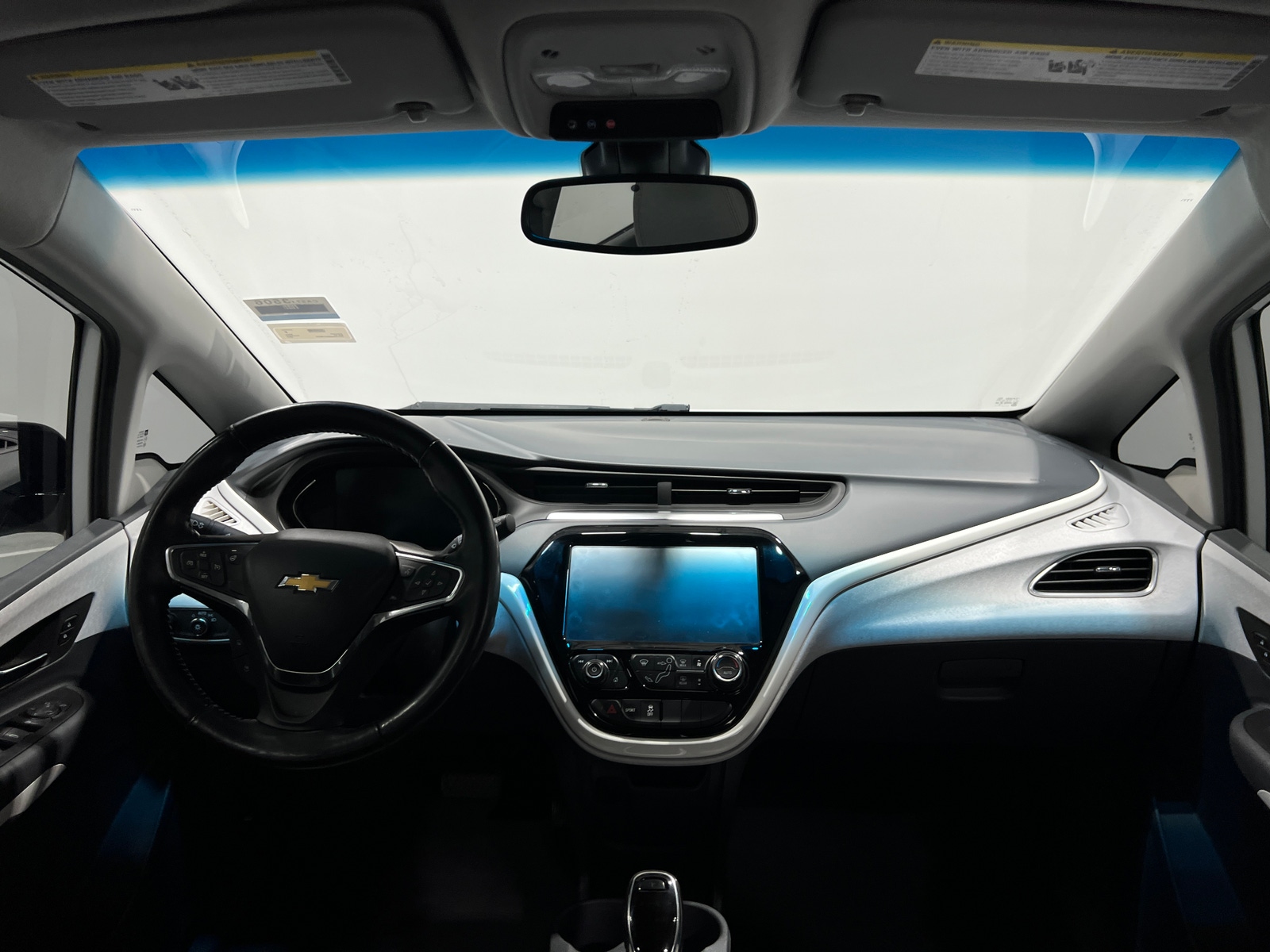 Thumbnail: 2017 Chevrolet Bolt EV - 3