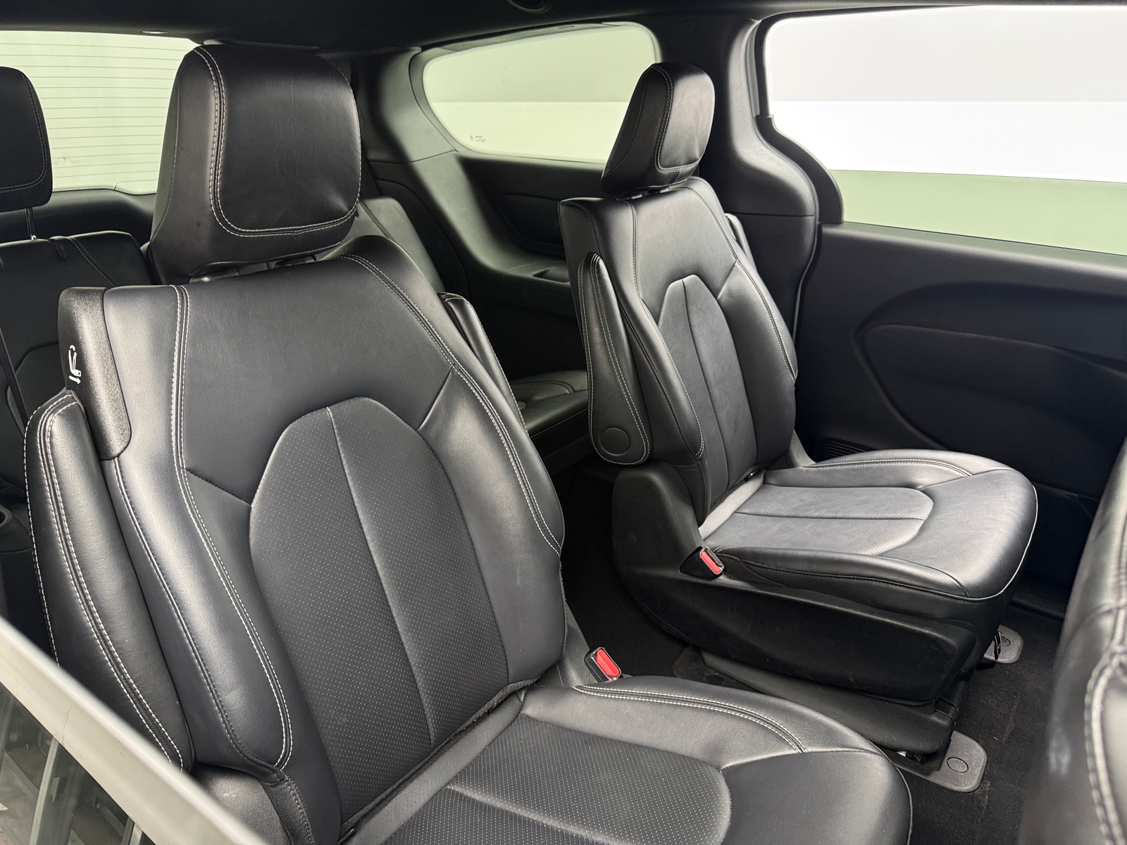 Thumbnail: 2024 Chrysler Pacifica - 5