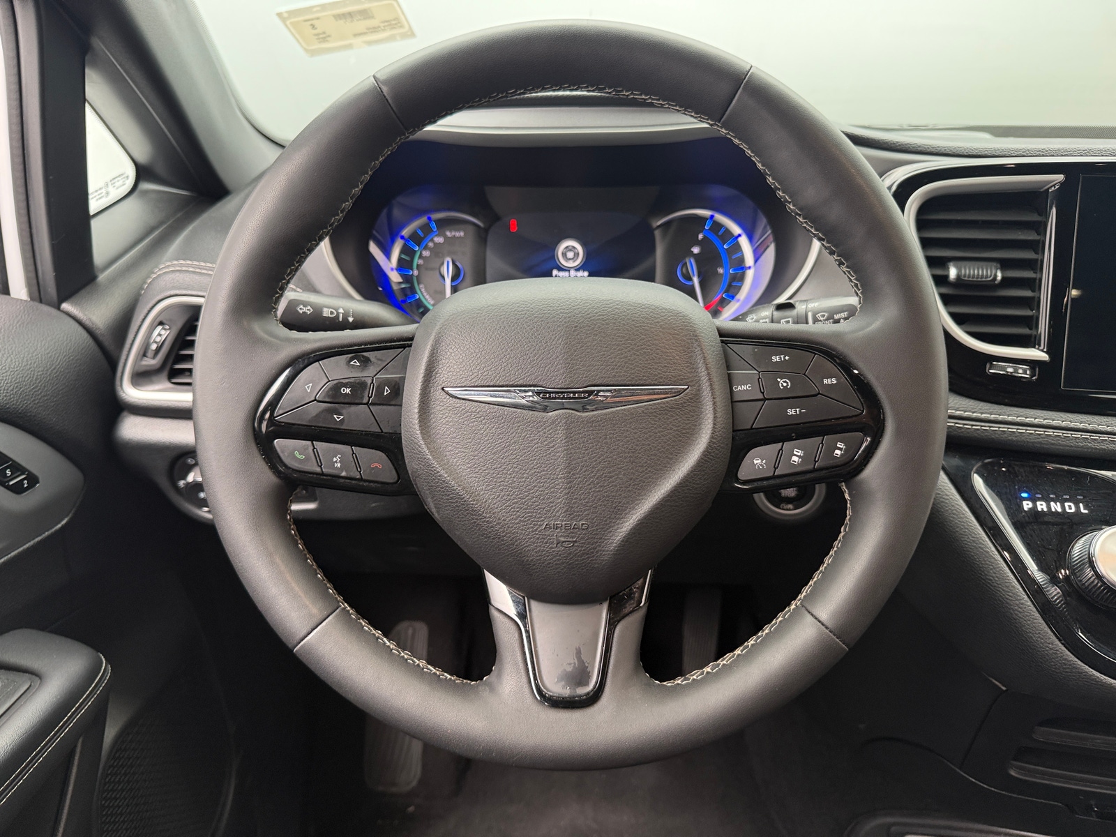 Thumbnail: 2024 Chrysler Pacifica - 4