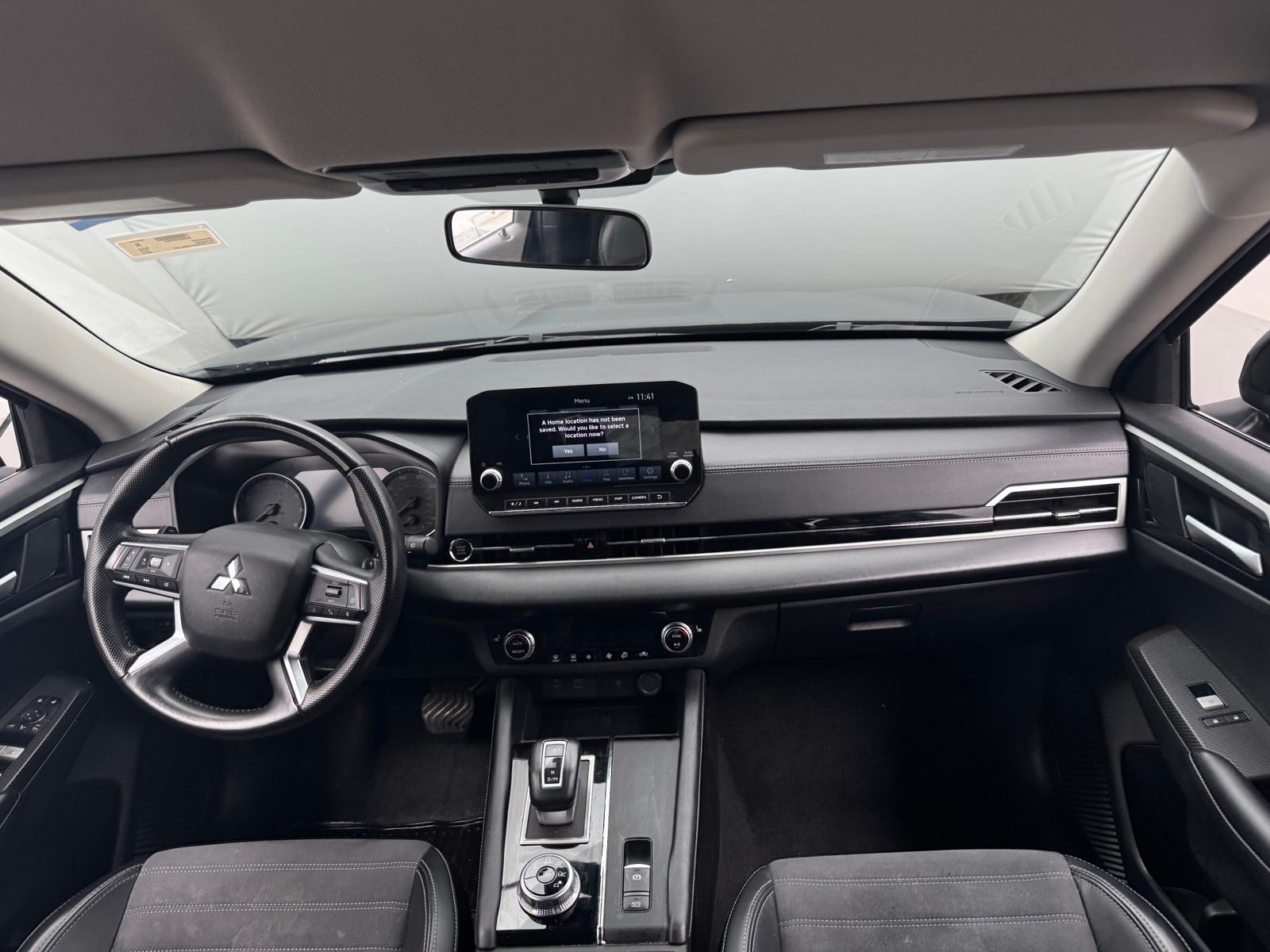 Thumbnail: 2024 Mitsubishi Outlander - 2