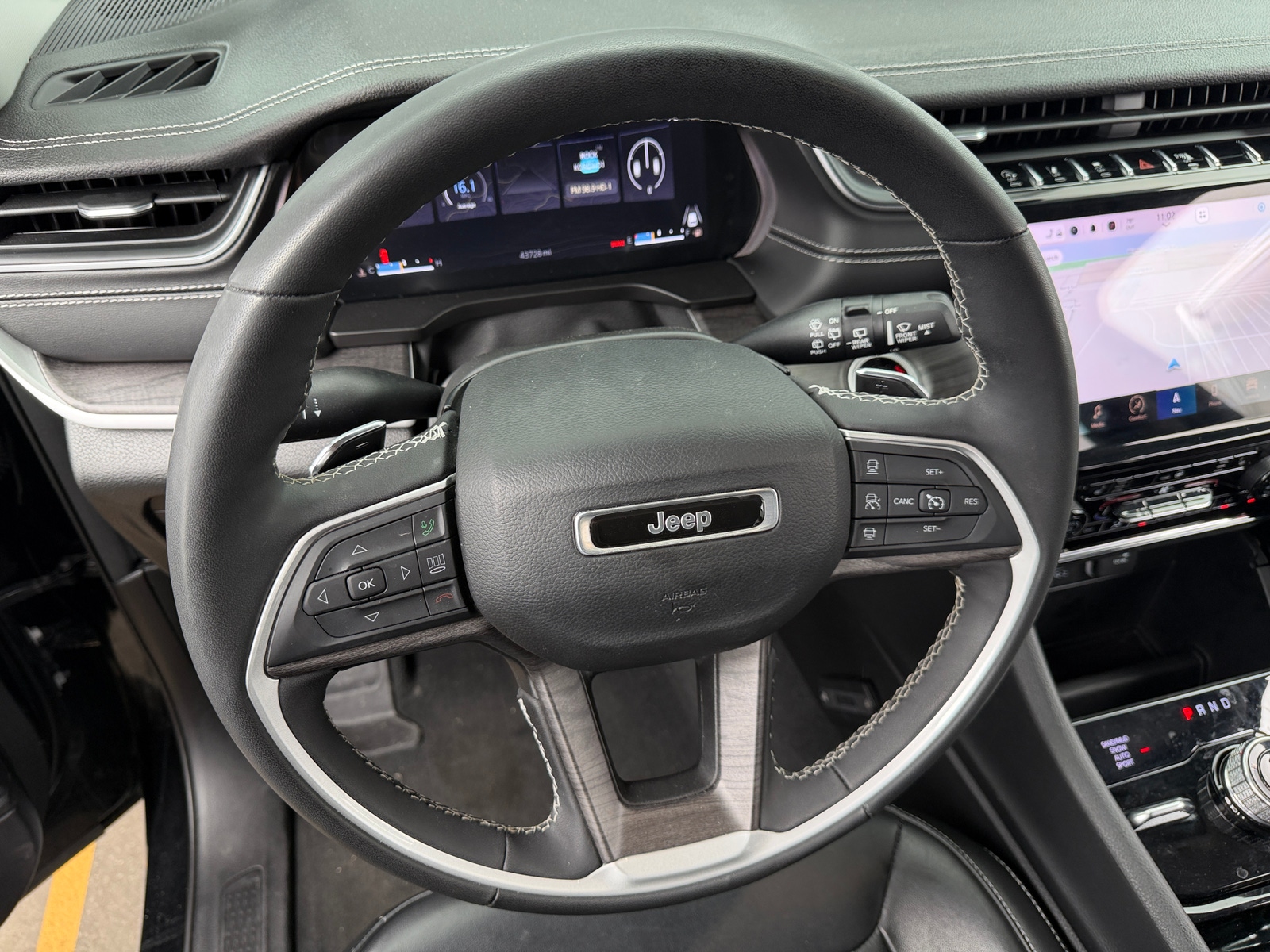 Thumbnail: 2023 Jeep Grand Cherokee - 4