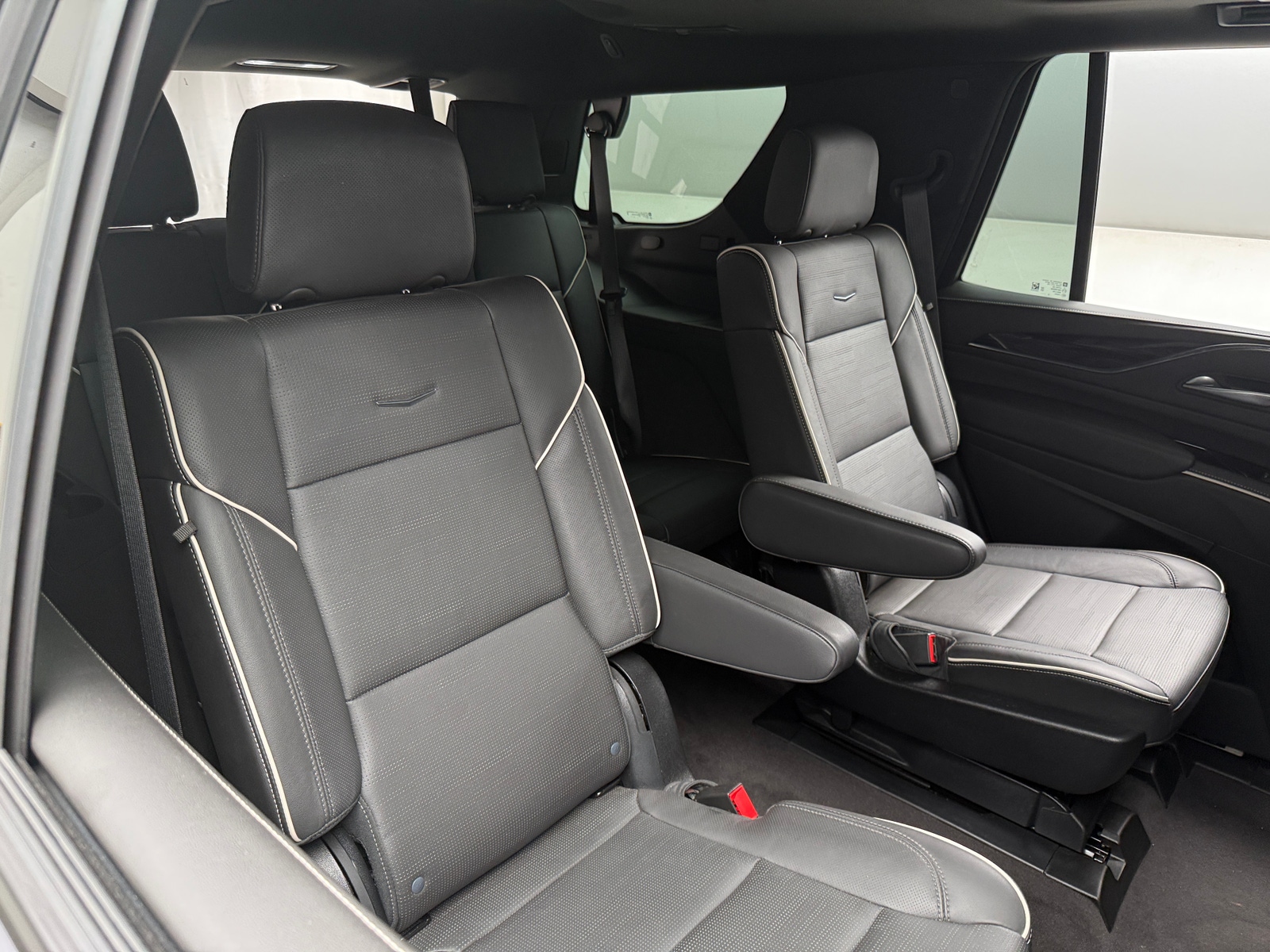 Thumbnail: 2023 Cadillac Escalade - 5