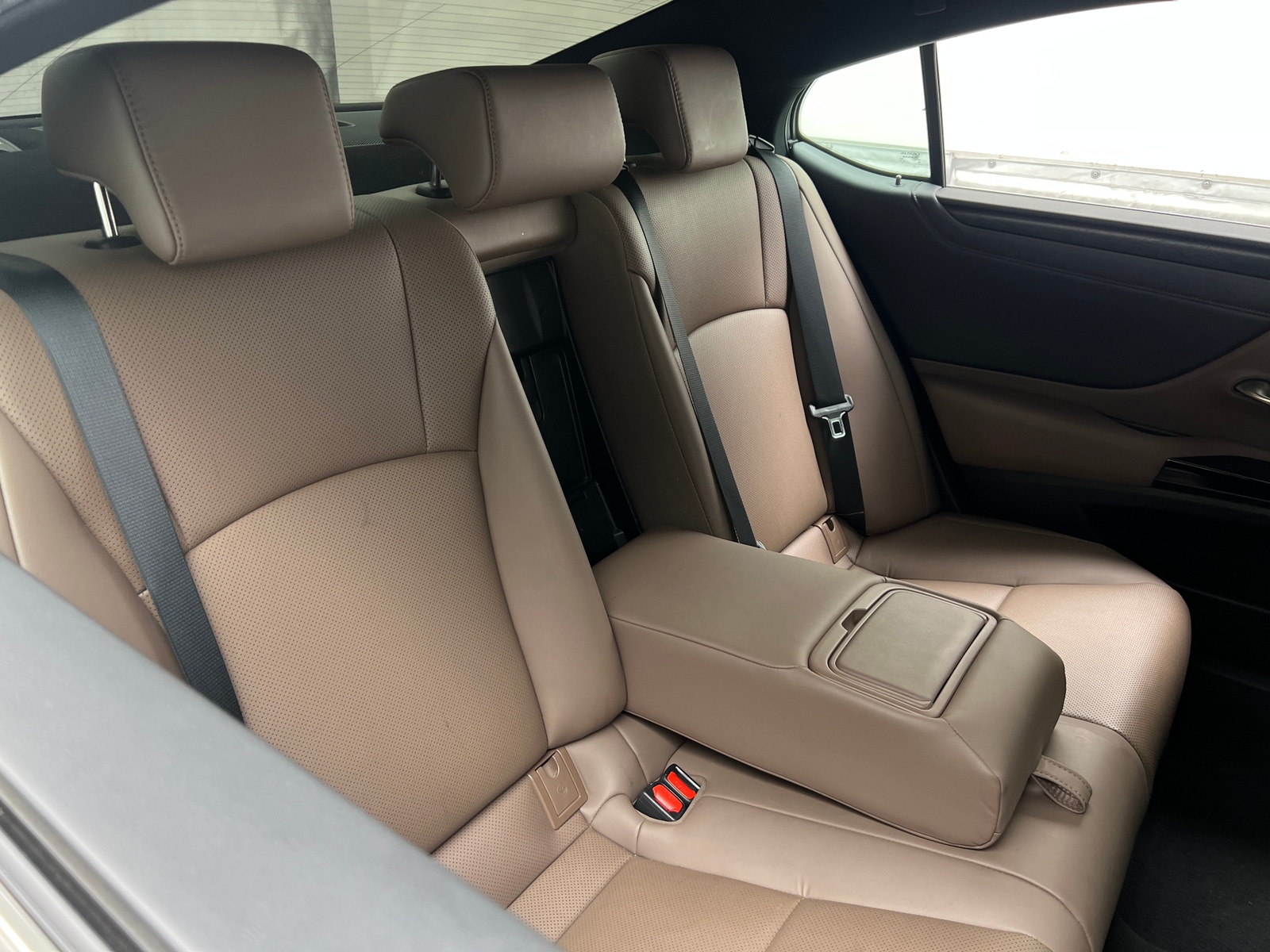 Thumbnail: 2023 Lexus ES - 5