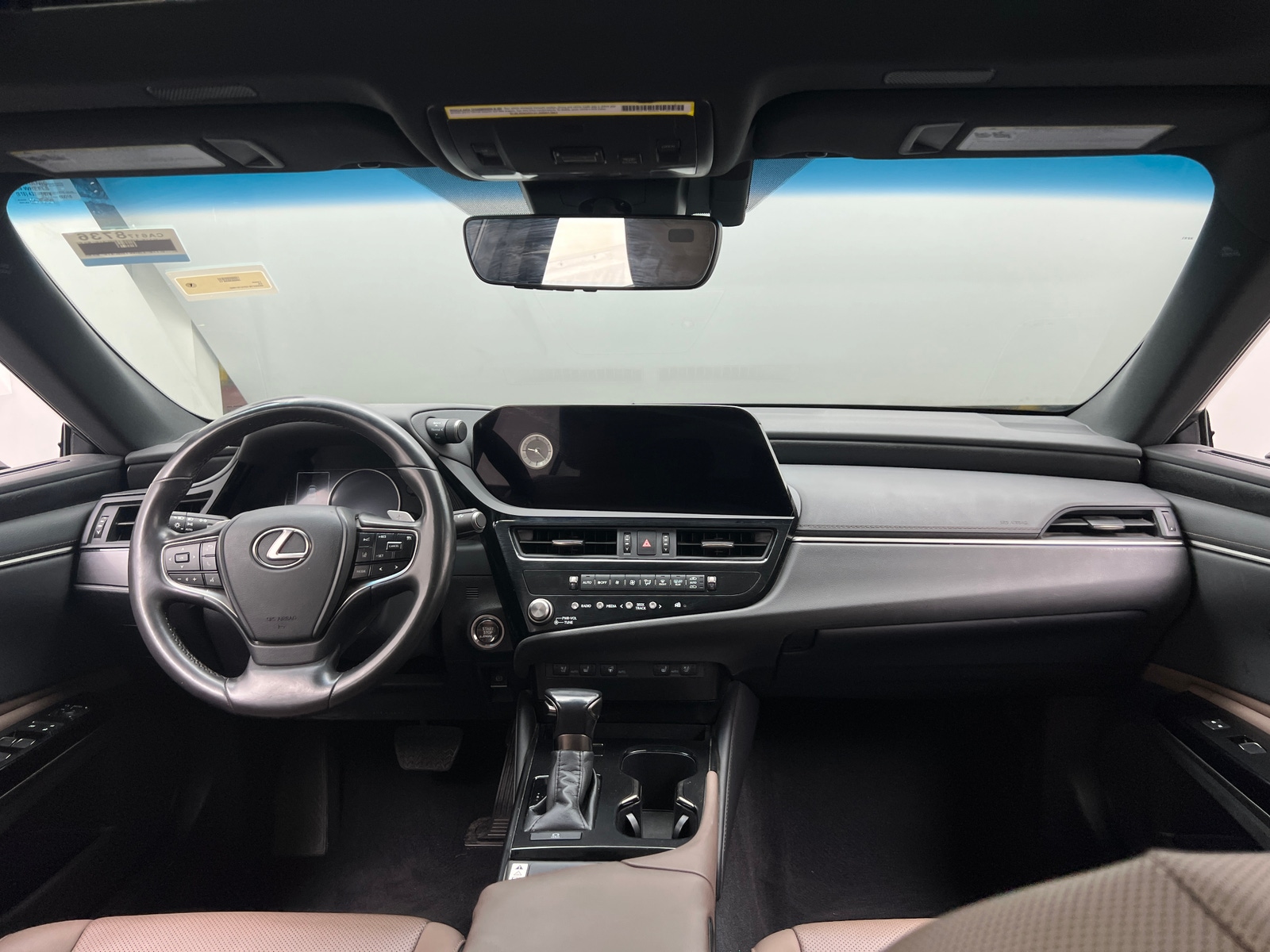 Thumbnail: 2023 Lexus ES - 2