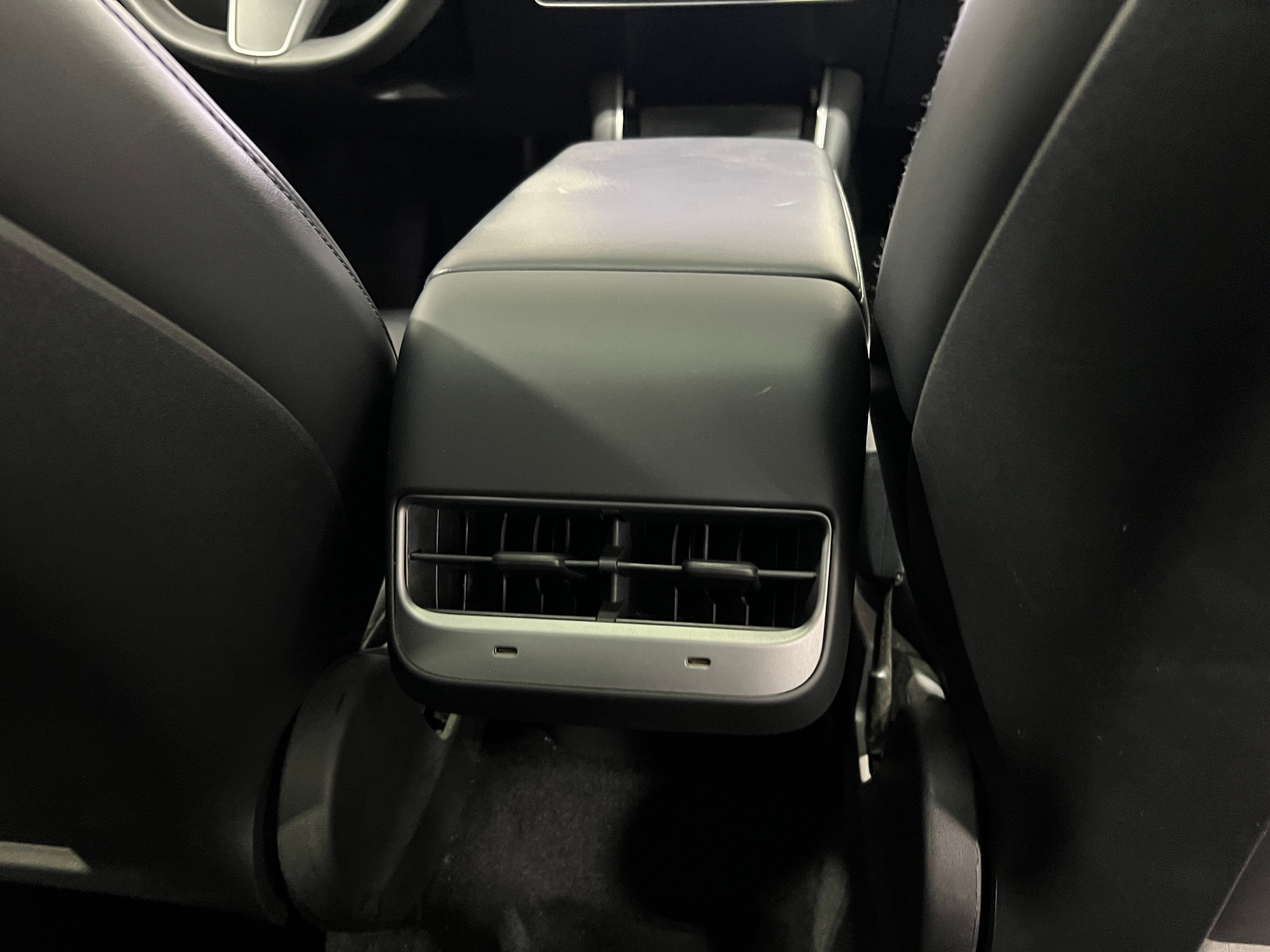 Used 2020 Tesla Model Y Long Range with VIN 5YJYGDEE3LF054344 for sale in Oak Creek, WI