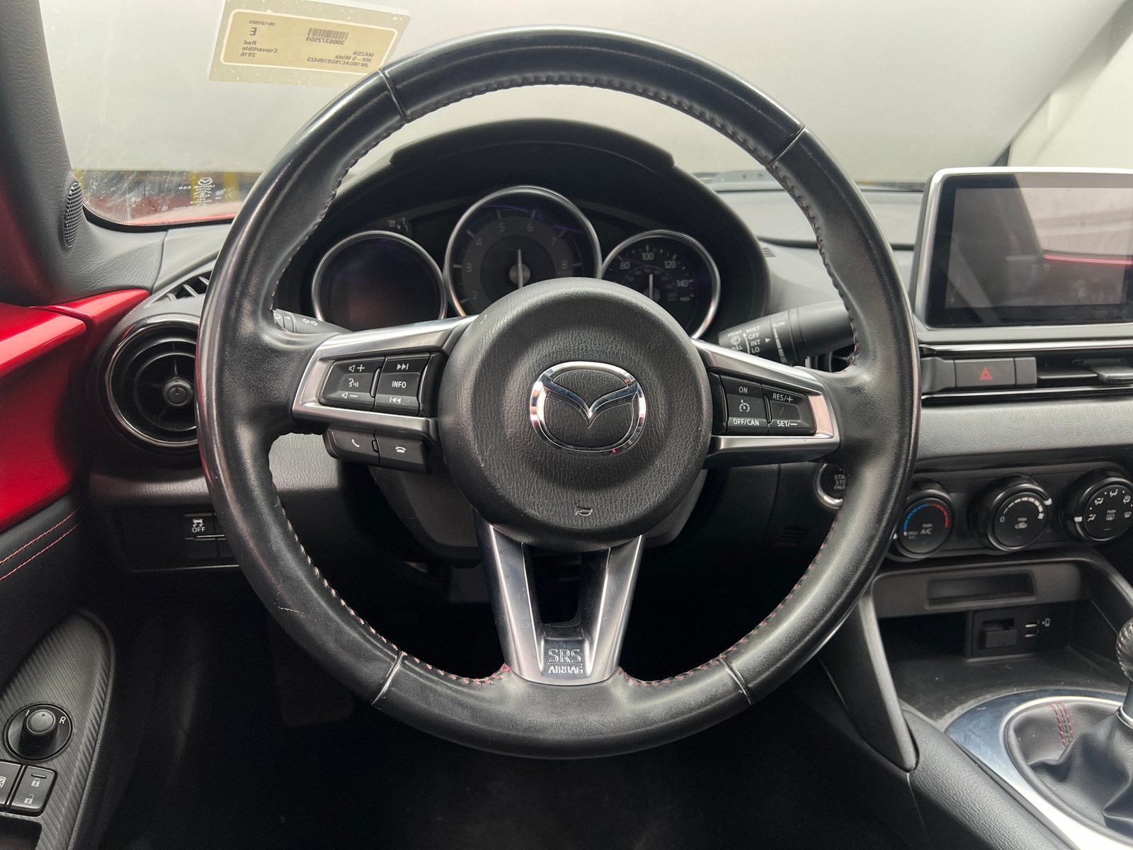 Thumbnail: 2016 Mazda MX-5 Miata - 4