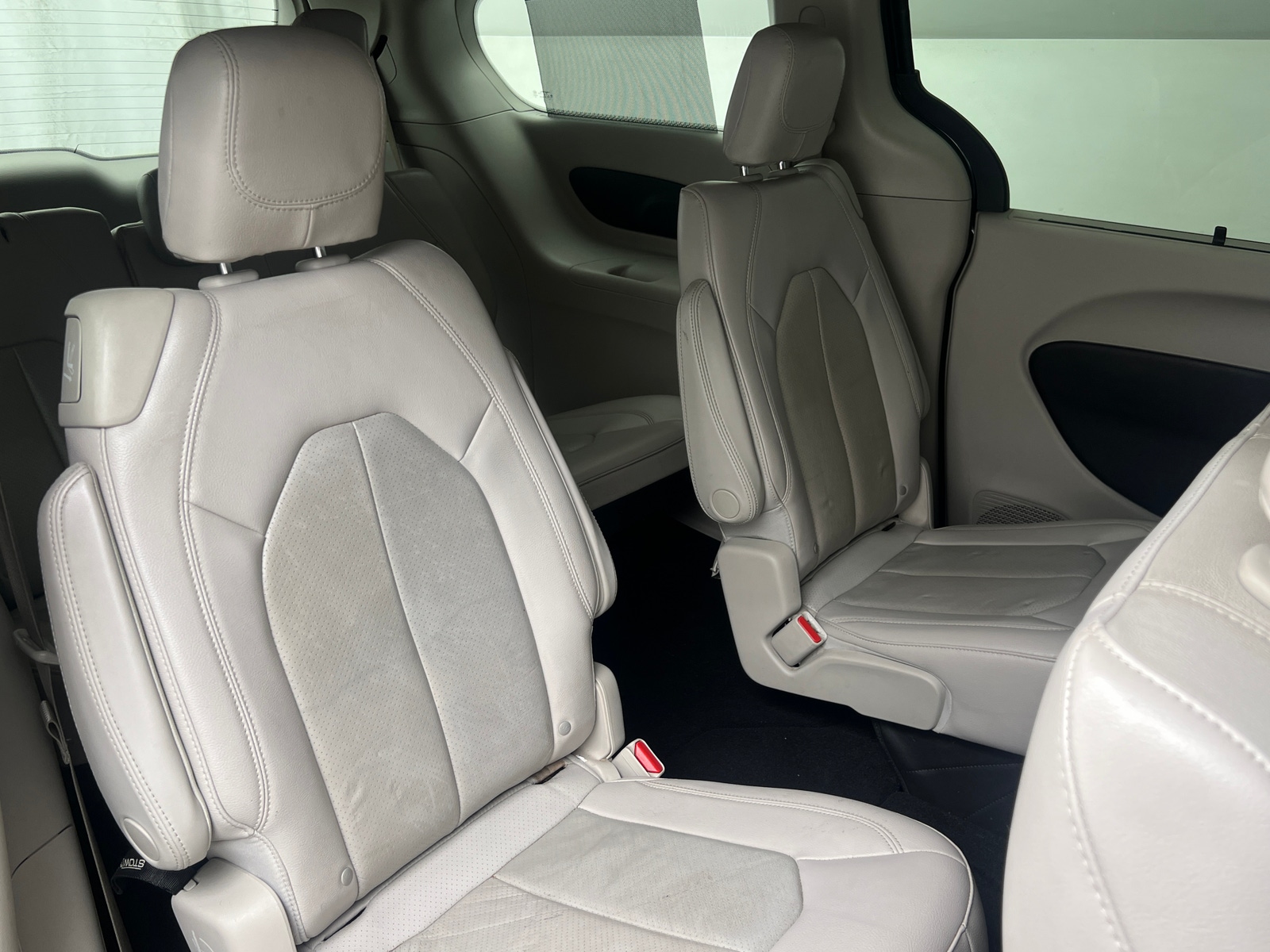 Thumbnail: 2021 Chrysler Pacifica - 5