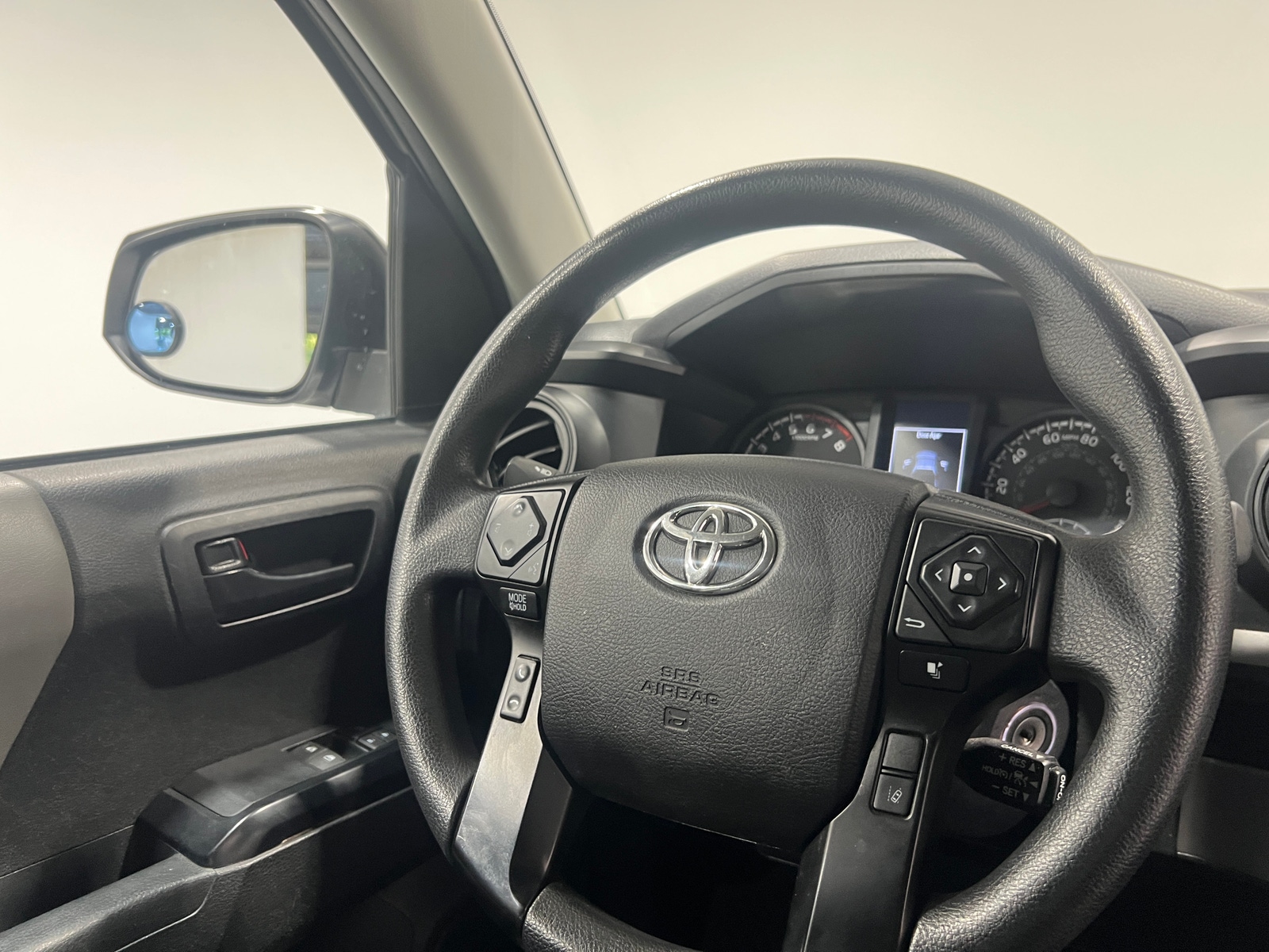 Thumbnail: 2022 Toyota Tacoma - 5